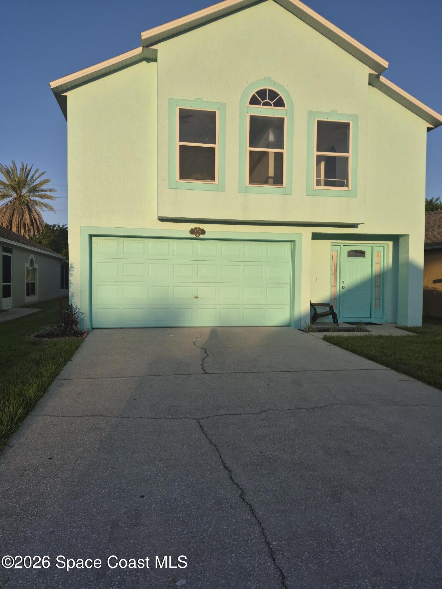 2169 Redwood Circle NE — photo