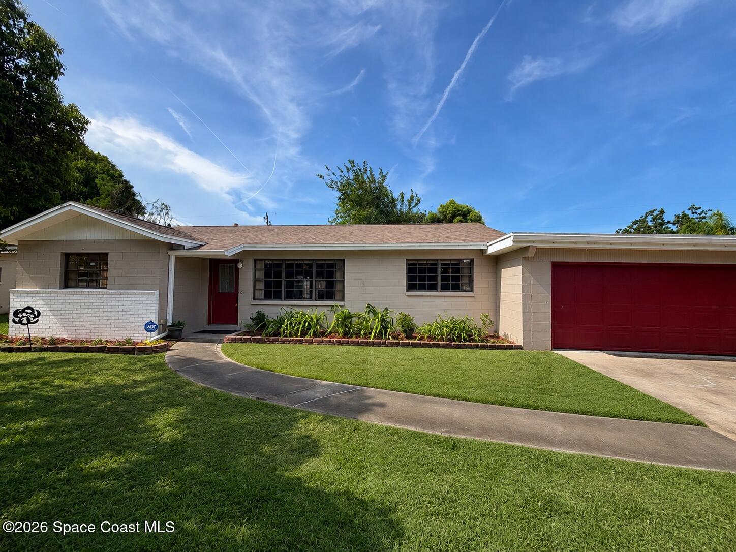 974 Golf Street — photo