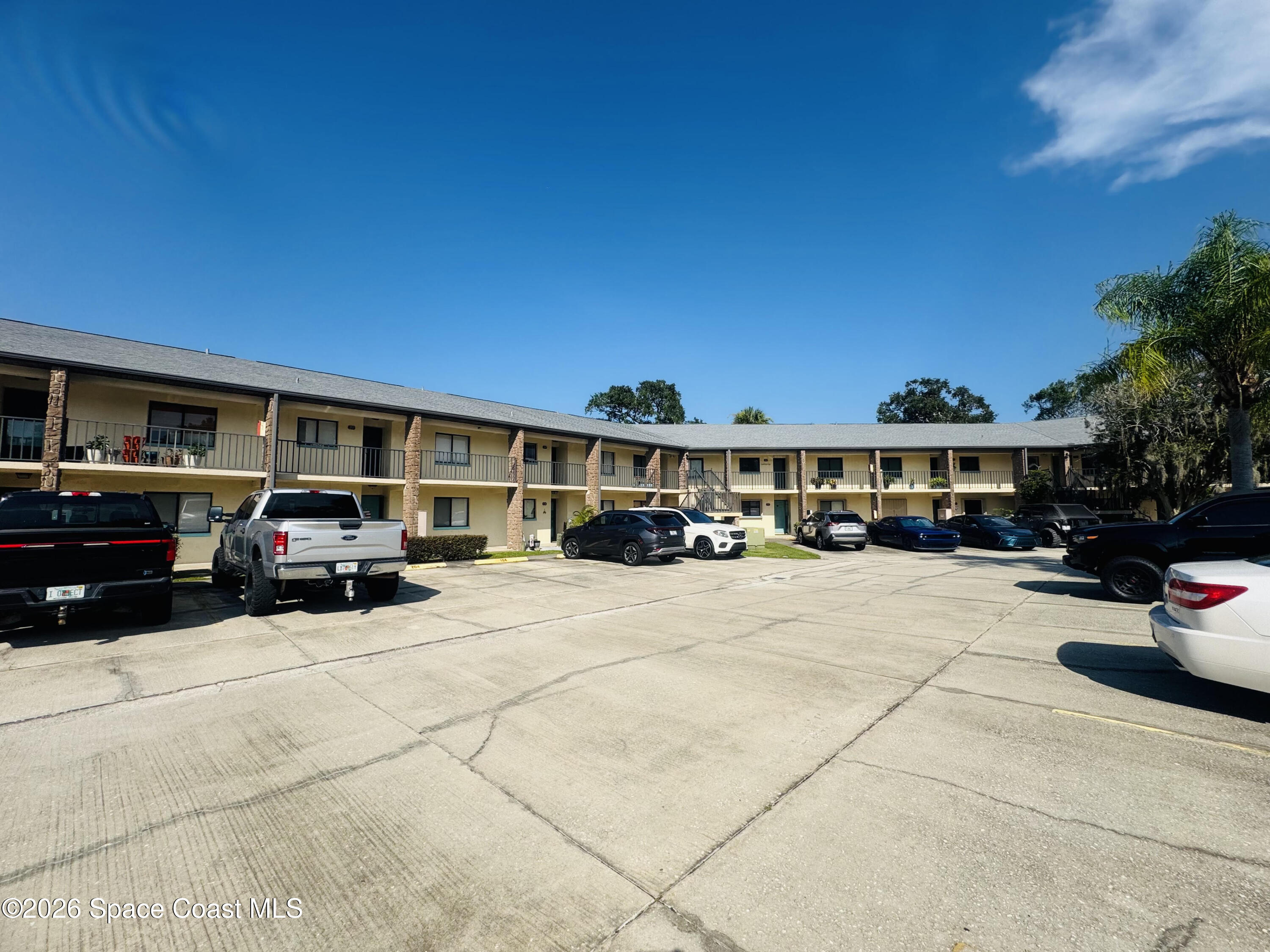 100 Canebreakers Drive 204 — photo