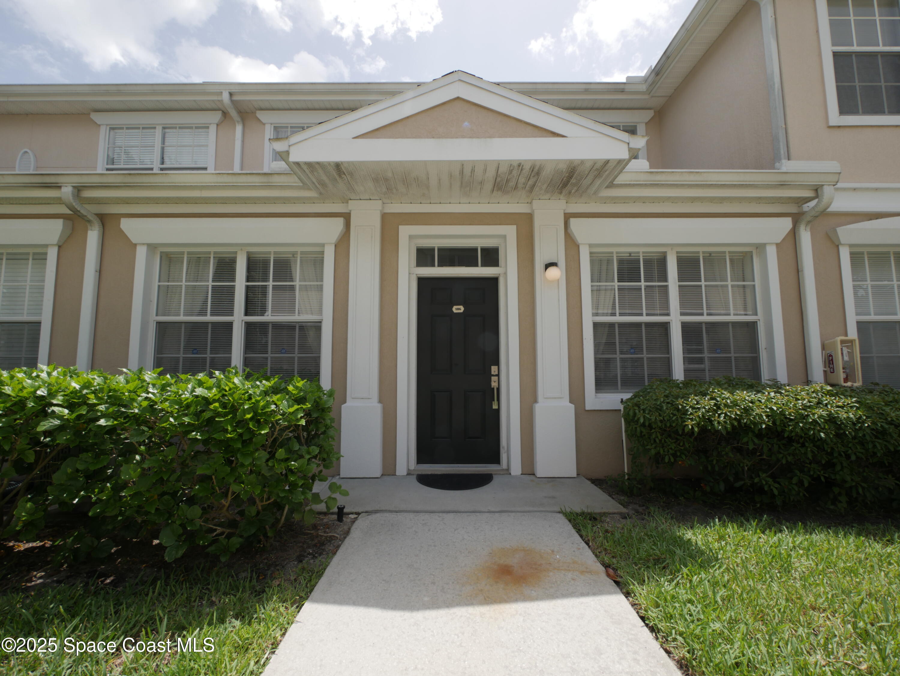 100 Colibri Way 106 — photo