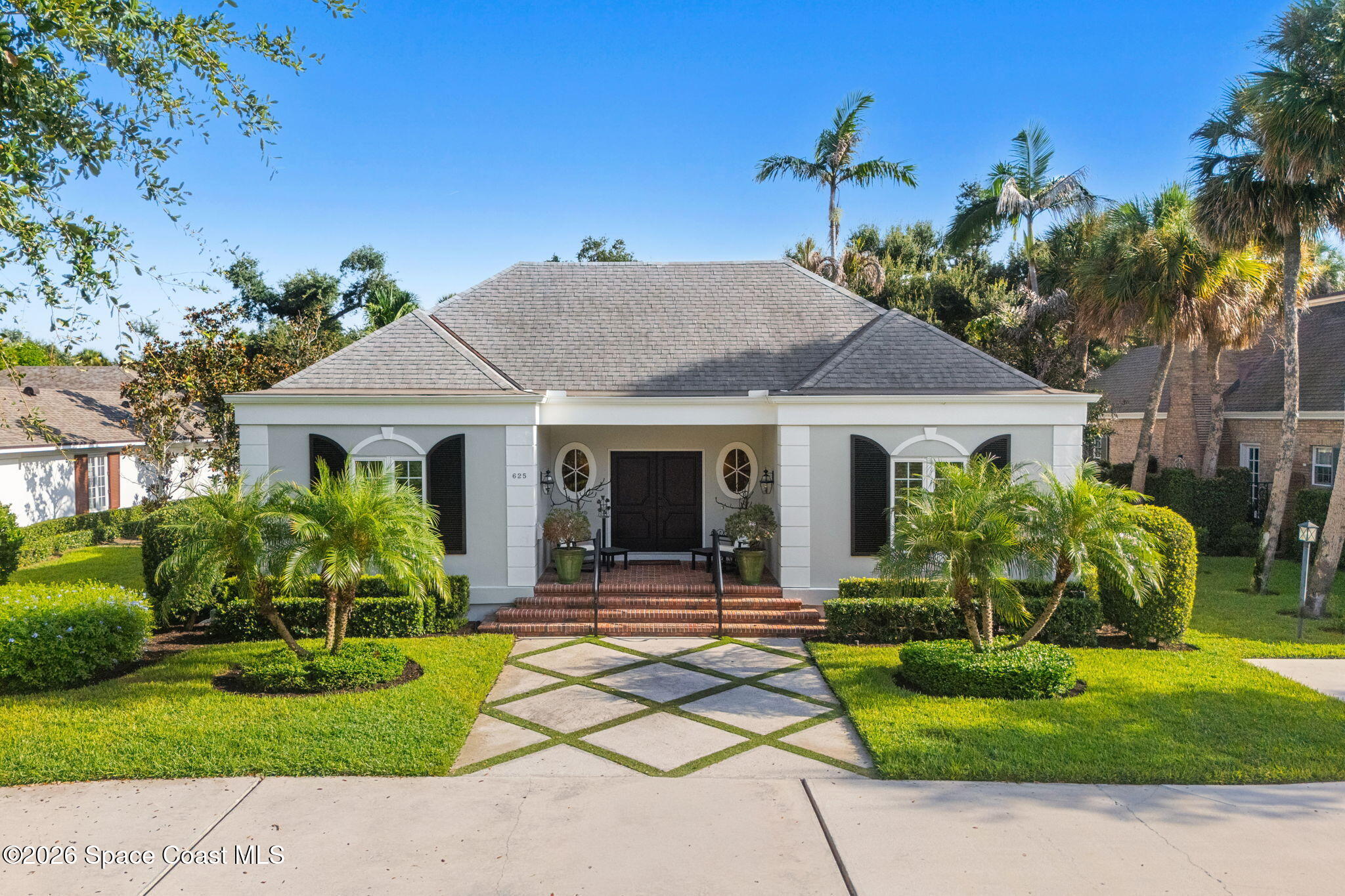 625 Riomar Drive — photo