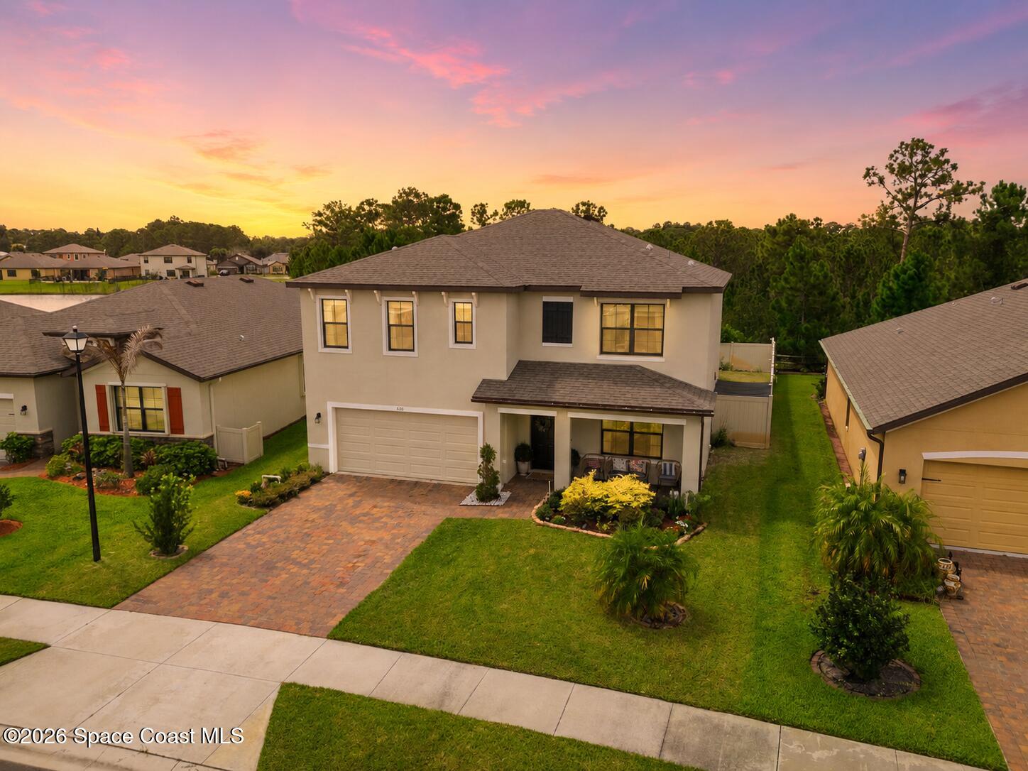 620 Old Country Road SE — photo