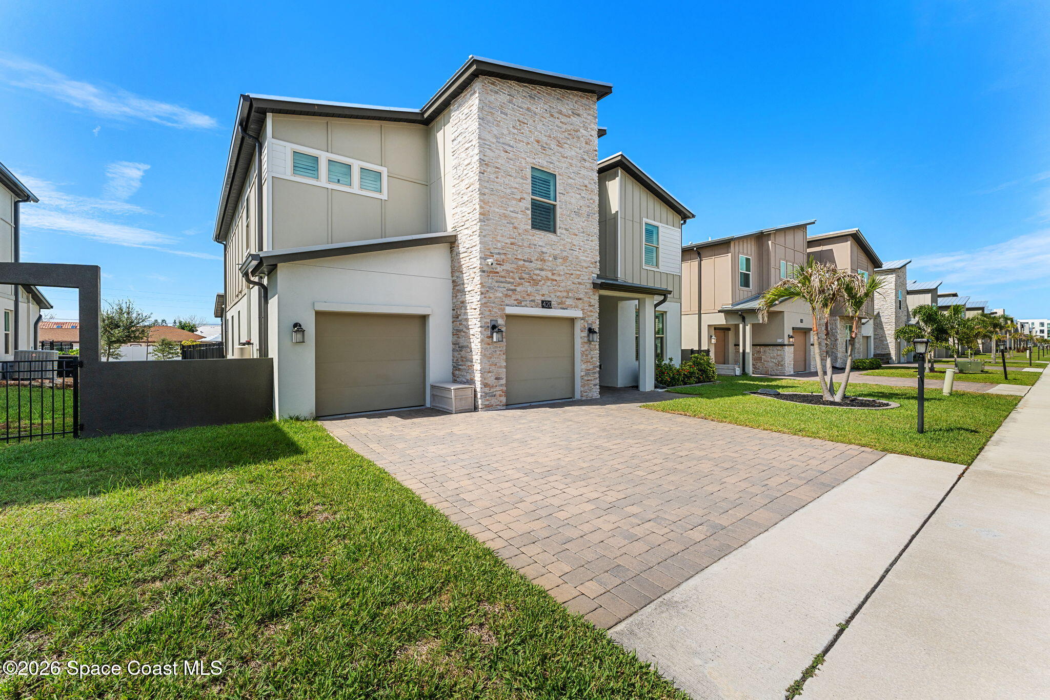 420 Strand Drive — photo