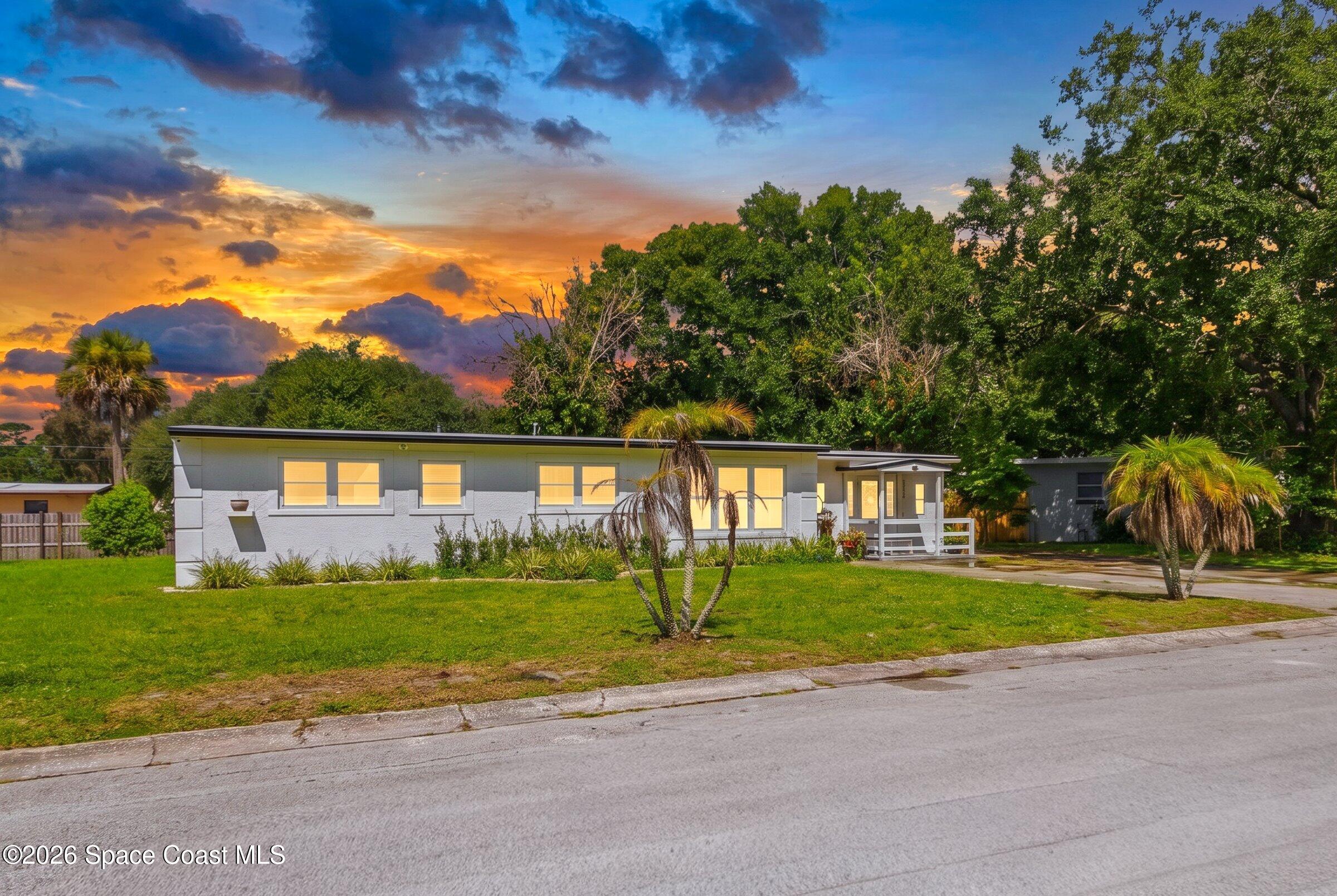 1009 Greenwood Way — photo