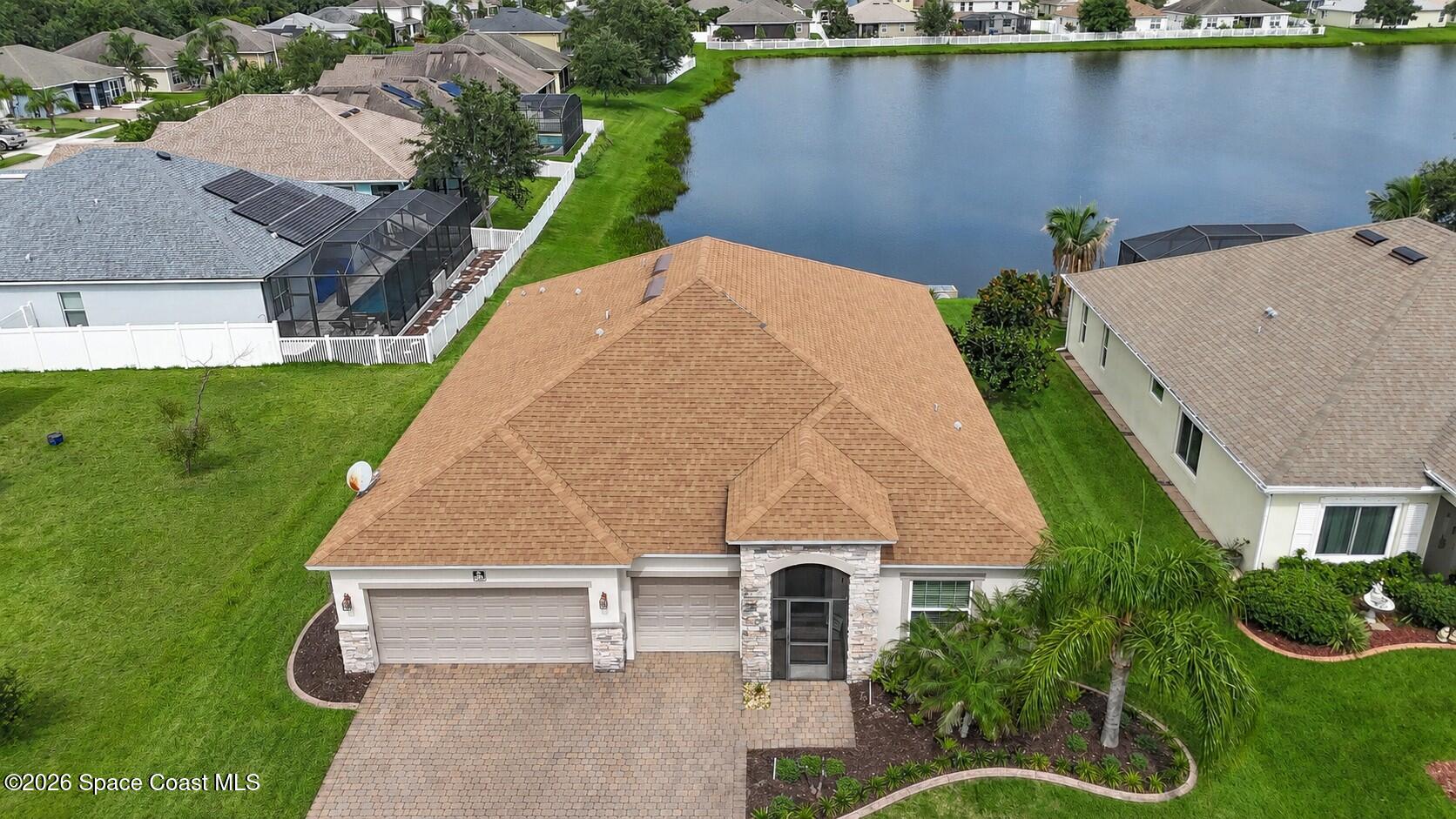 1851 Bridgeport Circle — photo