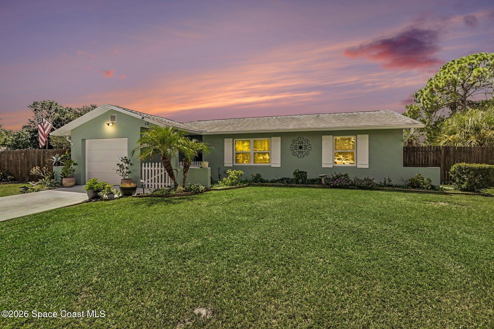 1300 Cozy Court NW — photo