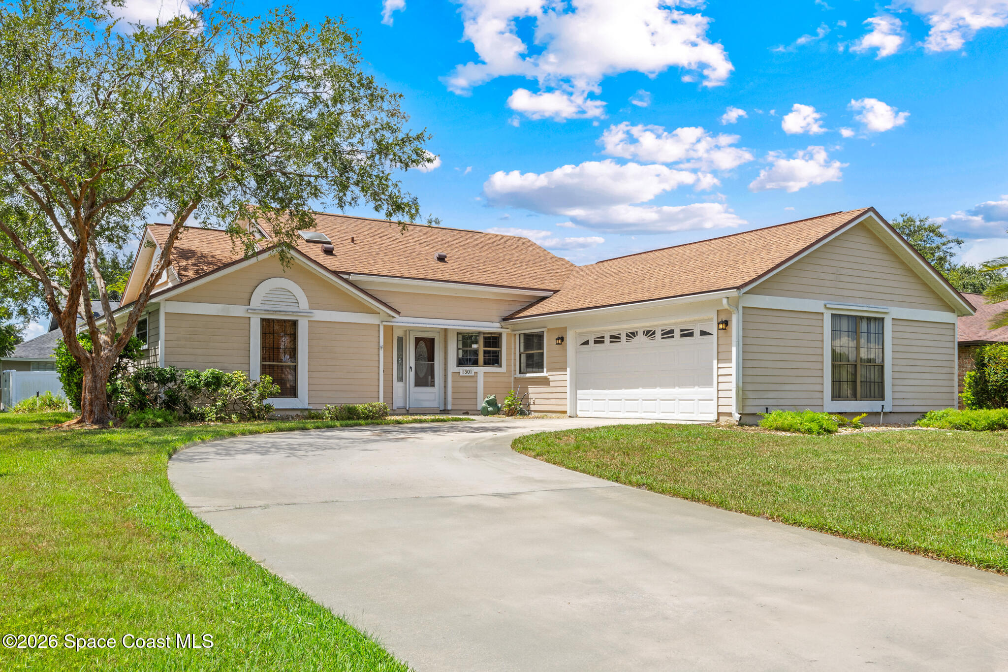 1301 Aventura Way — photo