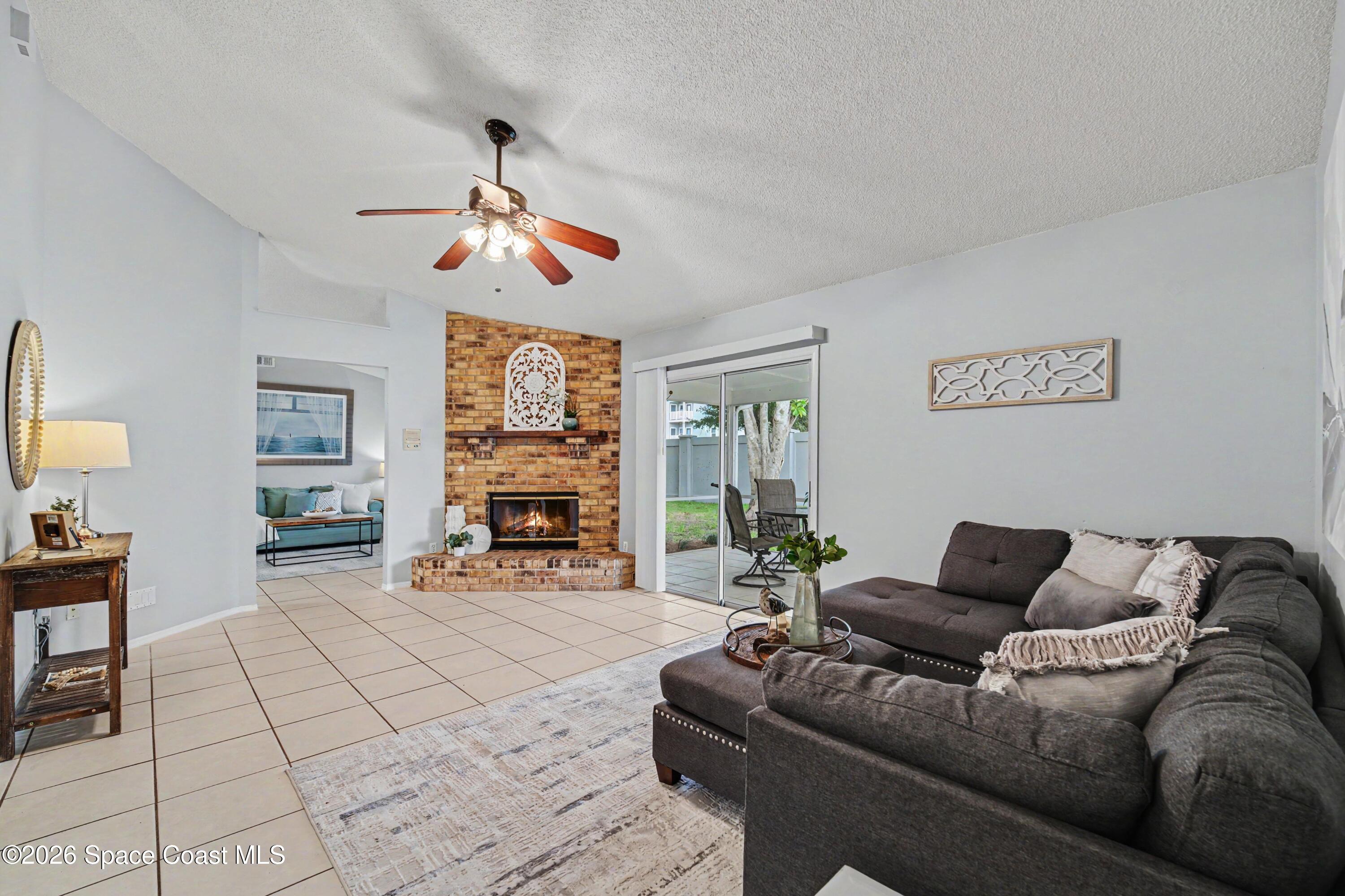 4260 Silver Lake Drive — photo