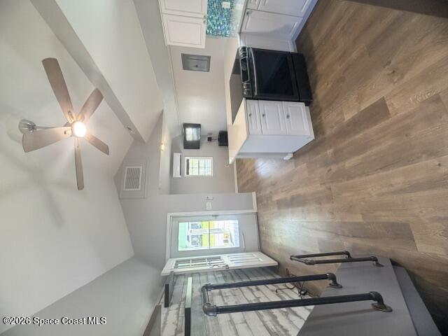 210 Sandpiper Drive — photo