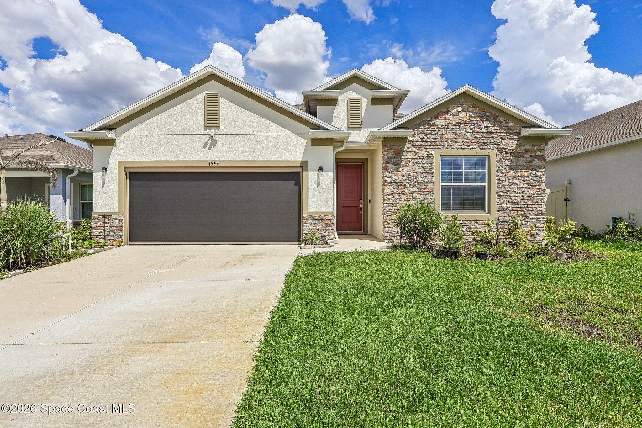 1596 Kylar Drive NW — photo
