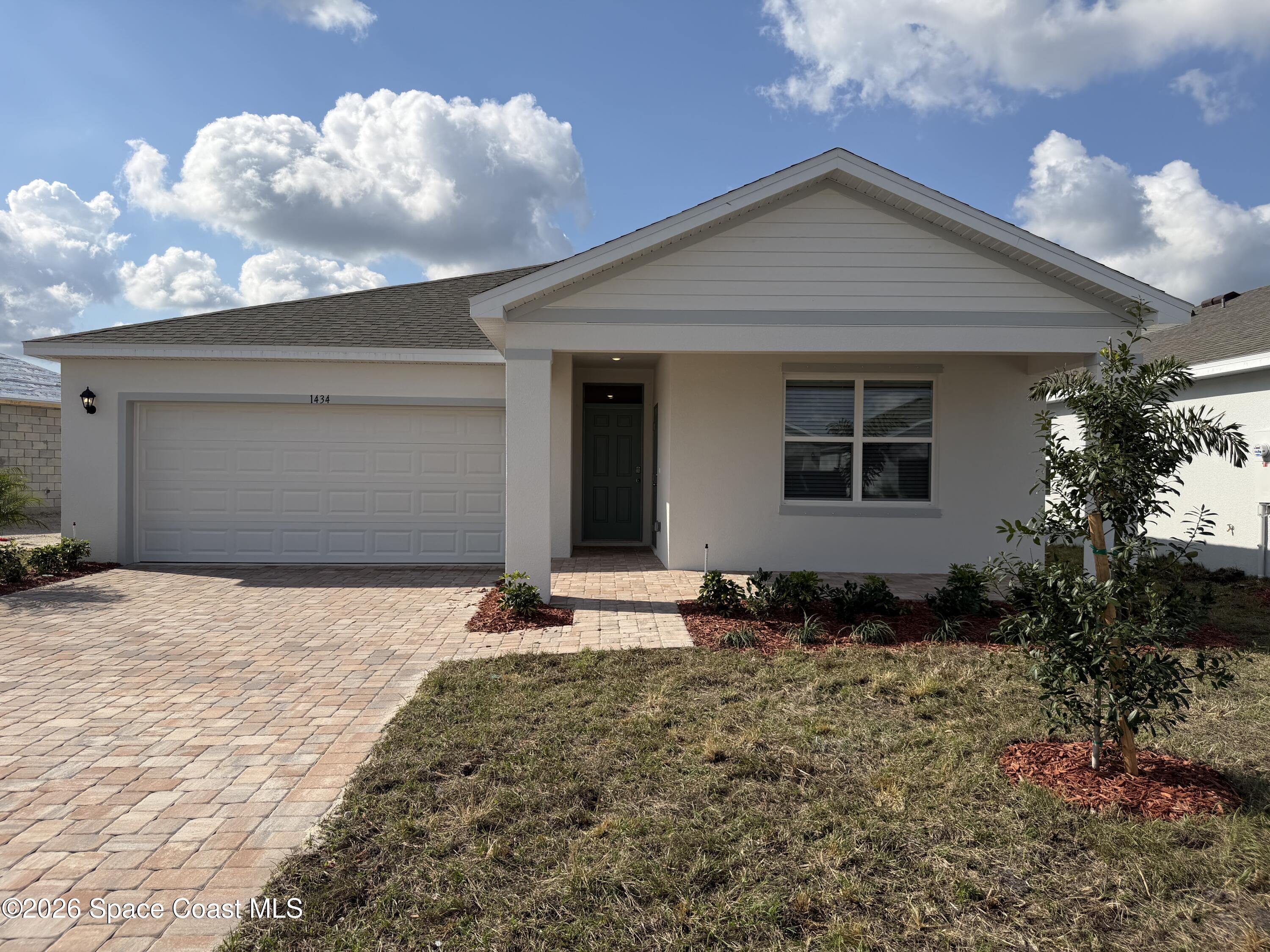 1434 Garabaldi Circle SE — photo