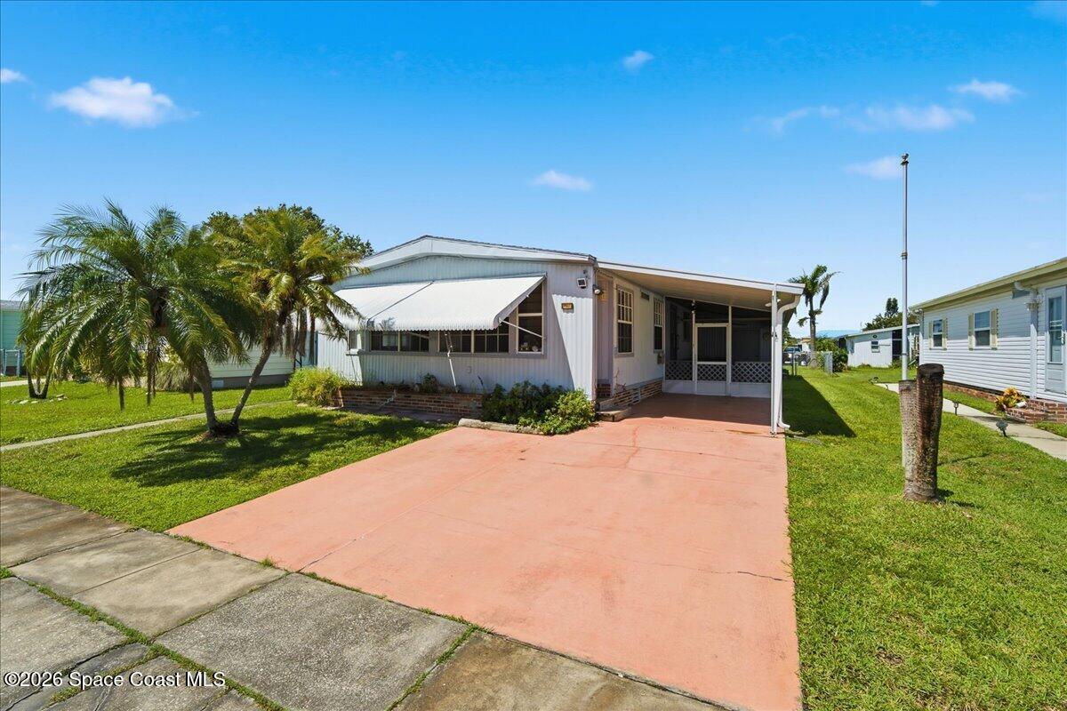 1818 Coco Plum Street NE — photo