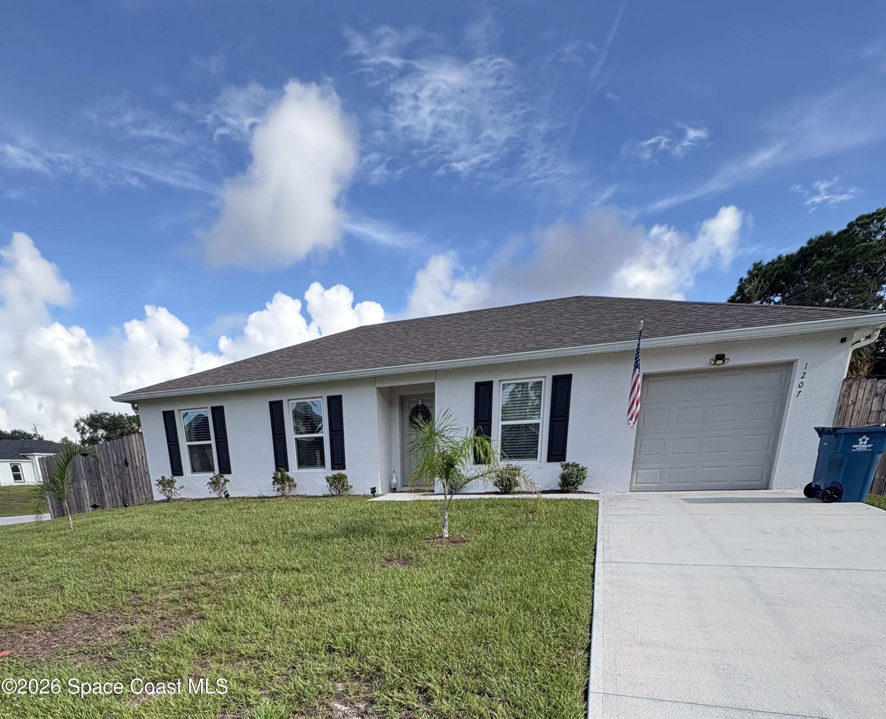 1207 Waffle Street SE — photo