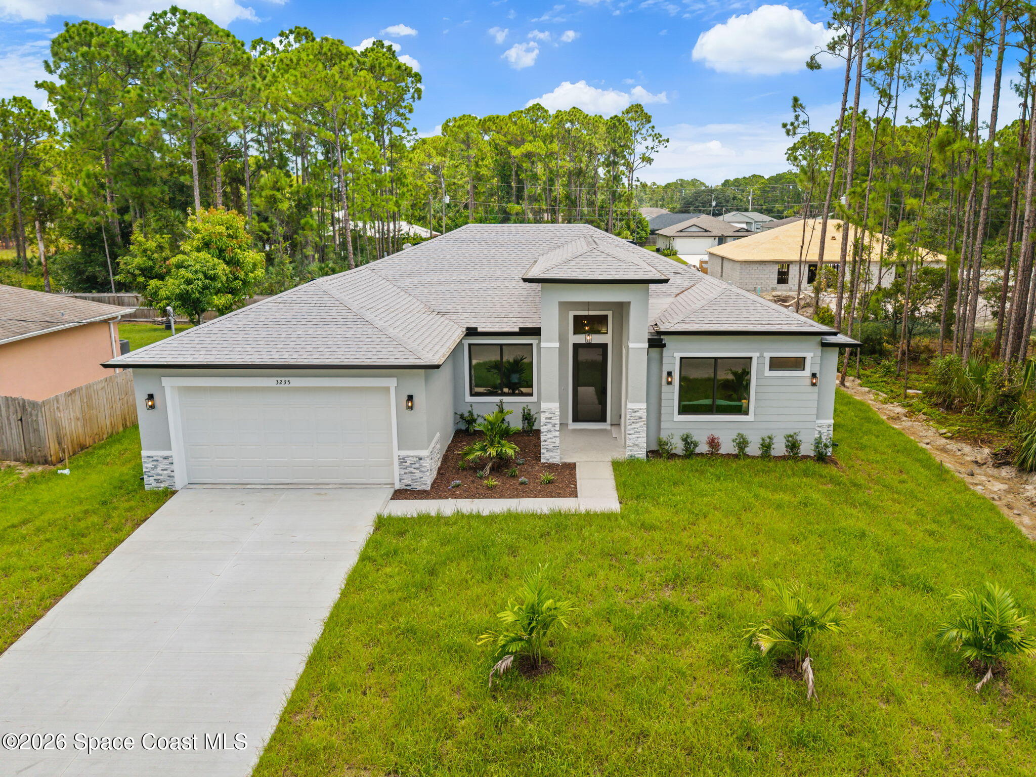 1749 Hayworth Circle NW — photo