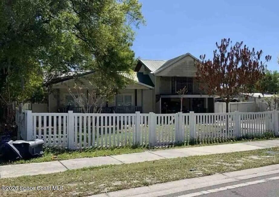 803 E Alabama Street — photo
