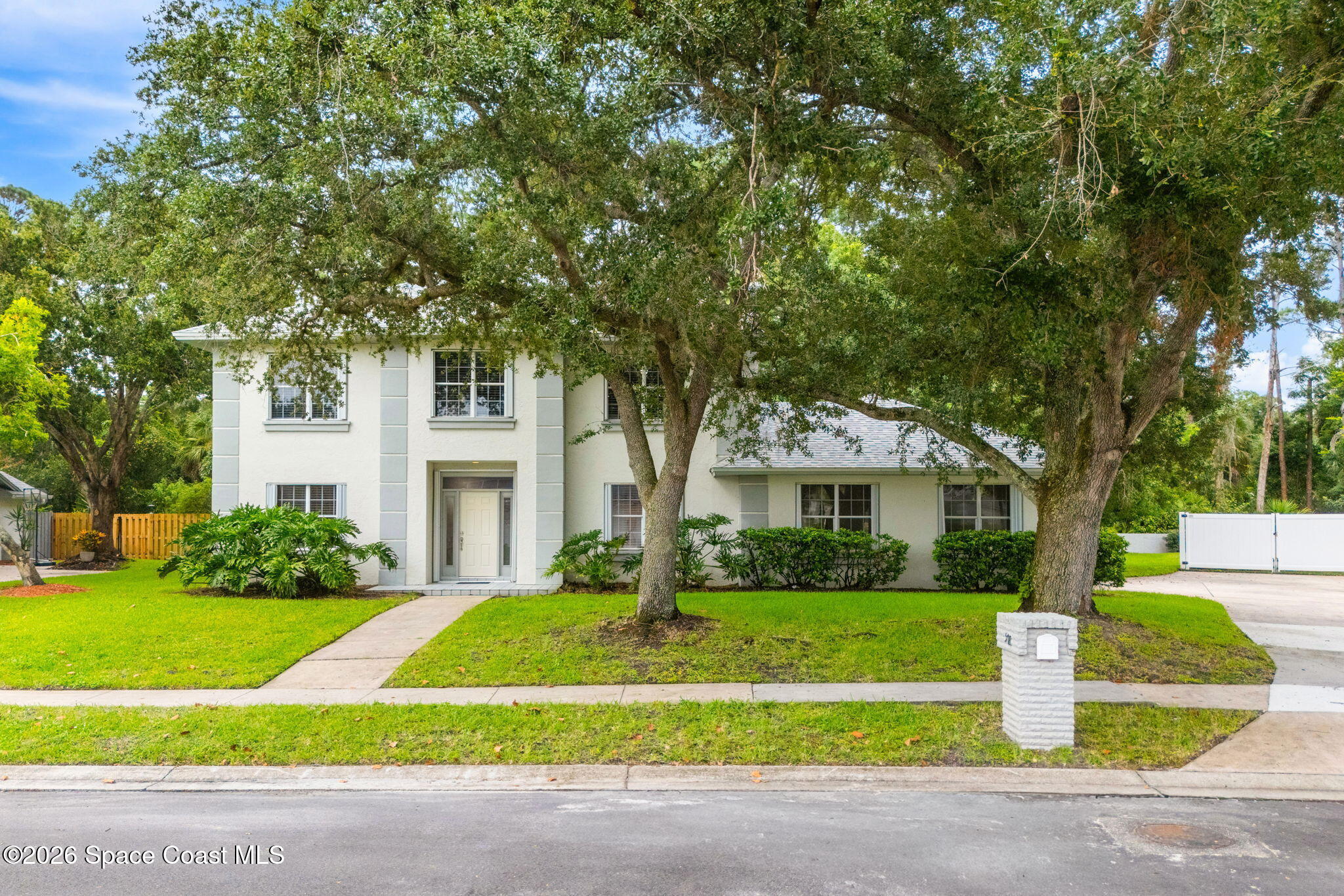 578 Lake Ashley Circle — photo