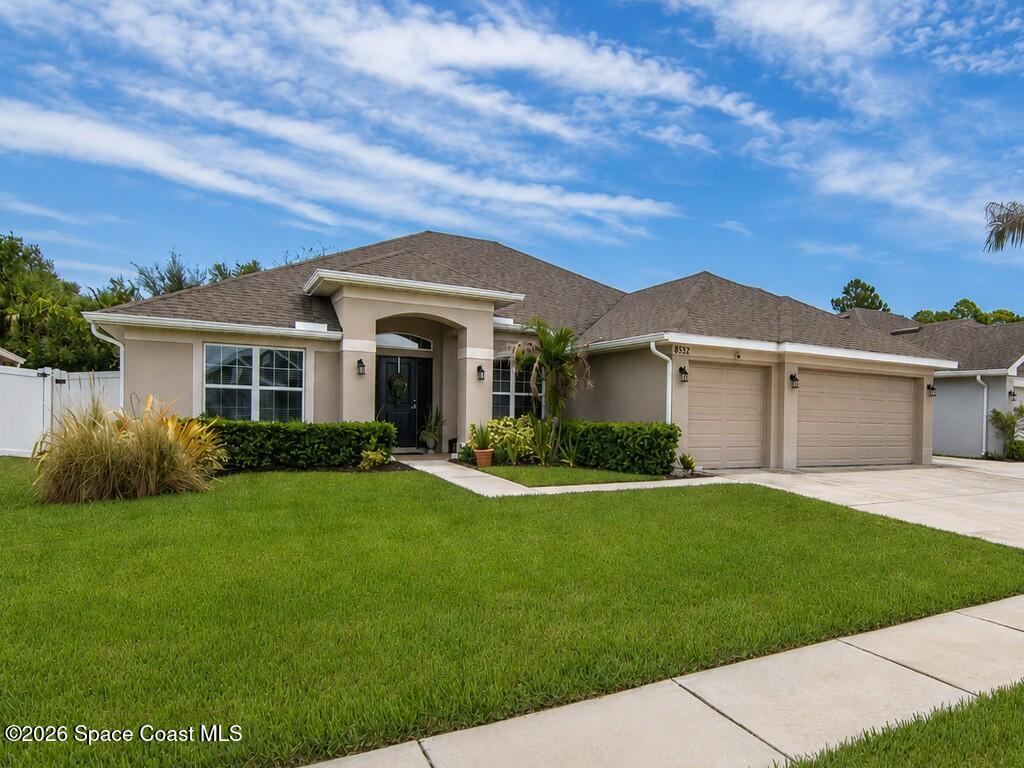 8332 Amalfi Circle — photo
