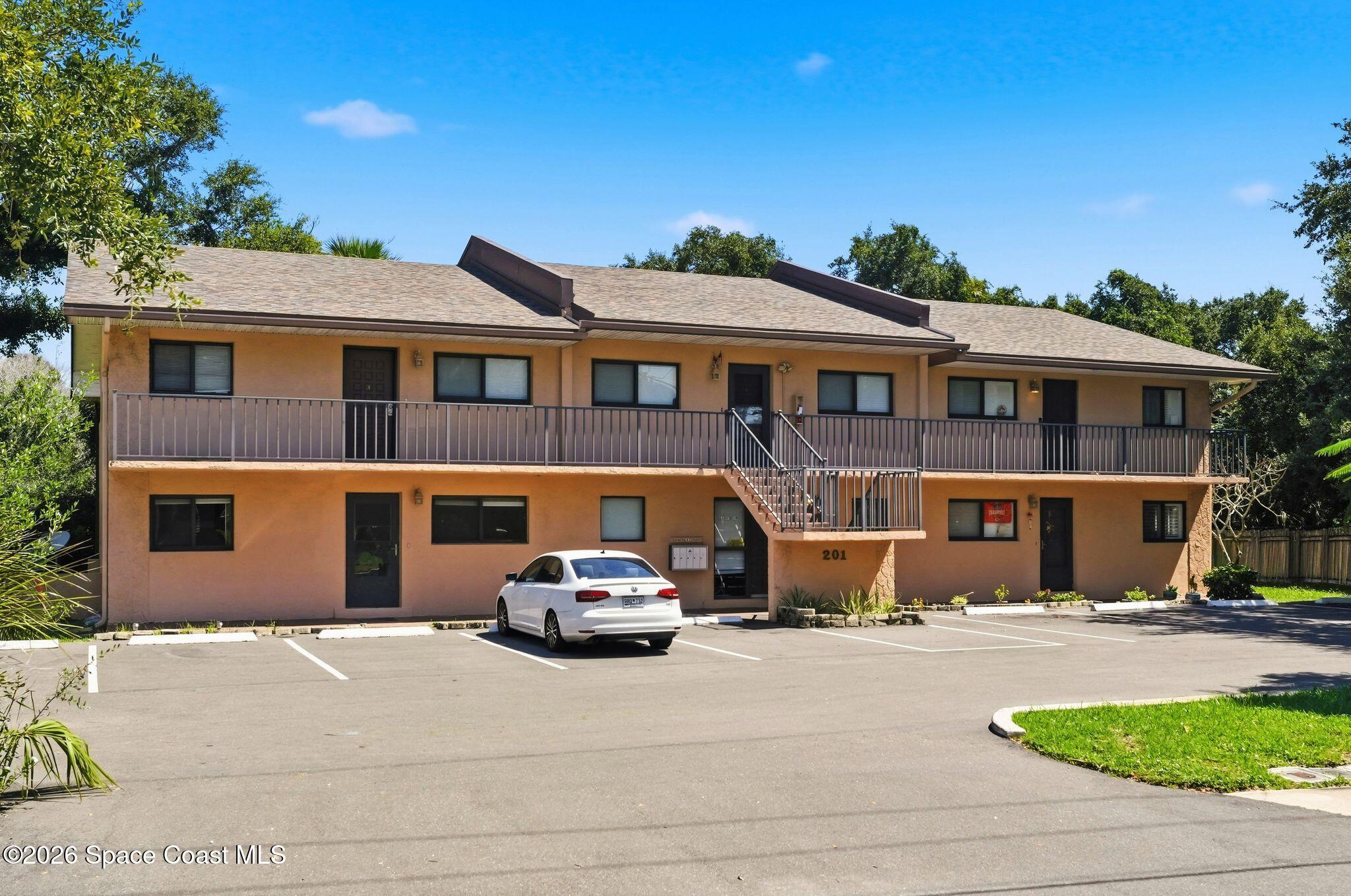 201 Cocoa Isles Boulevard 1 — photo