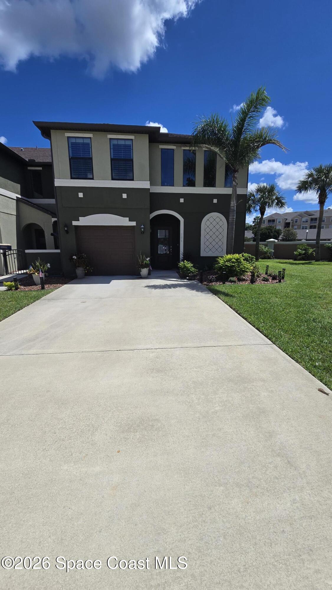 1315 Lara Circle 106 — photo