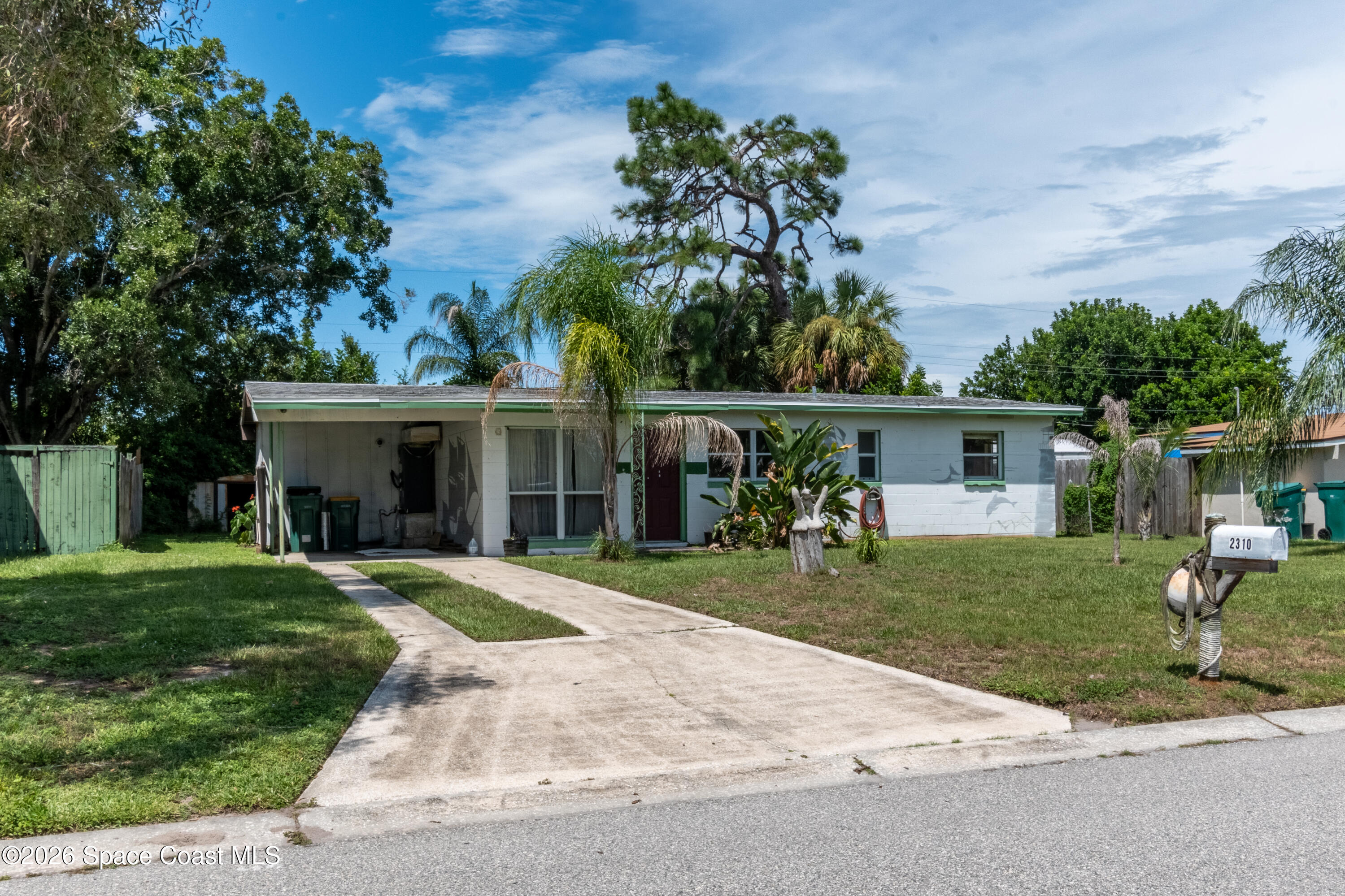 2310 Canterbury Lane — photo