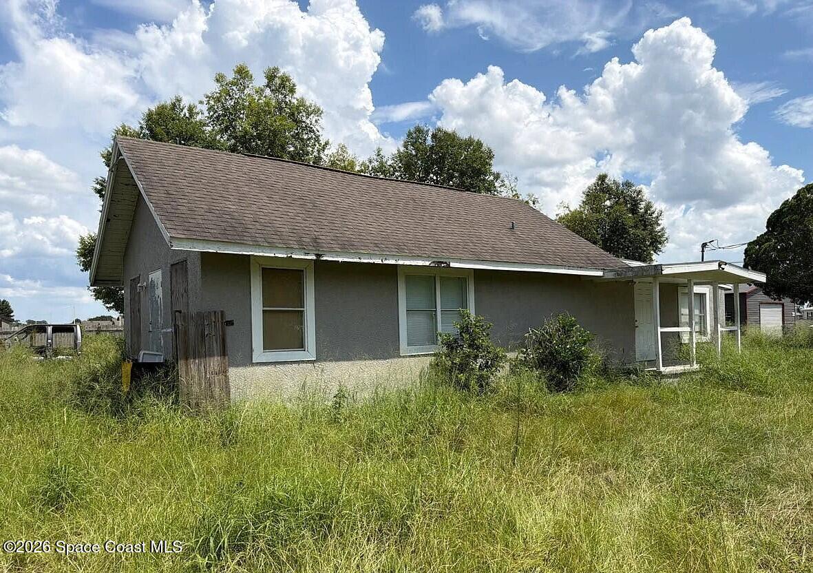 94 Vaughn Road — photo
