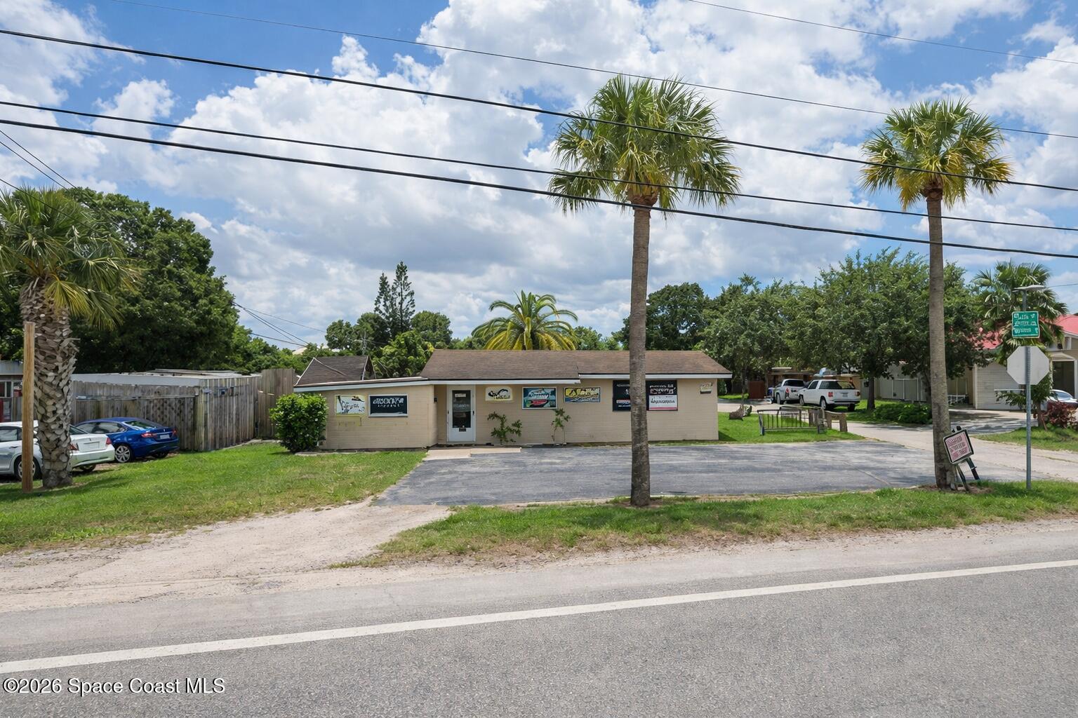 2149 Aurora Road — photo