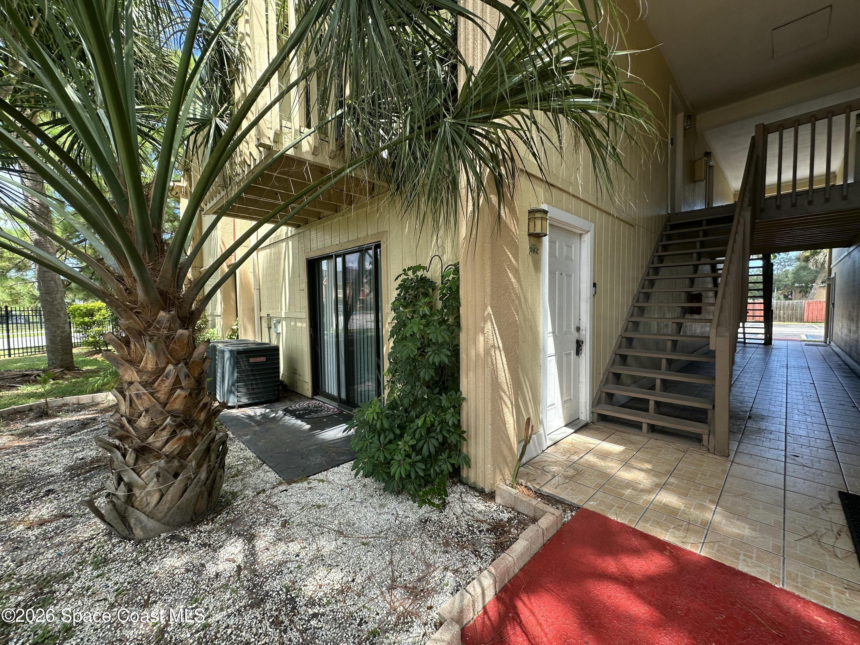 2190 Forest Knoll Drive NE 102 — photo