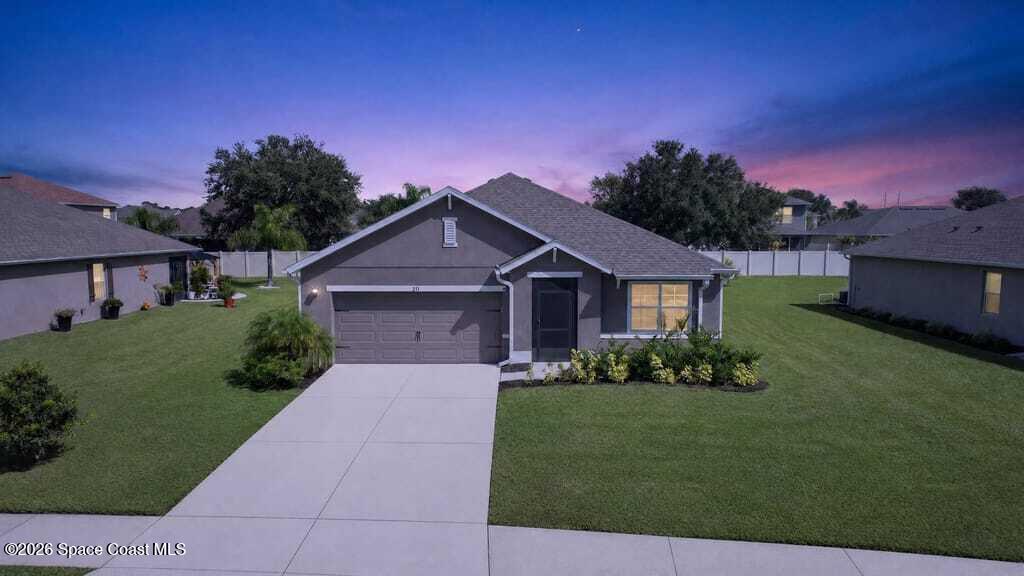 211 Guinevere Drive SW — photo