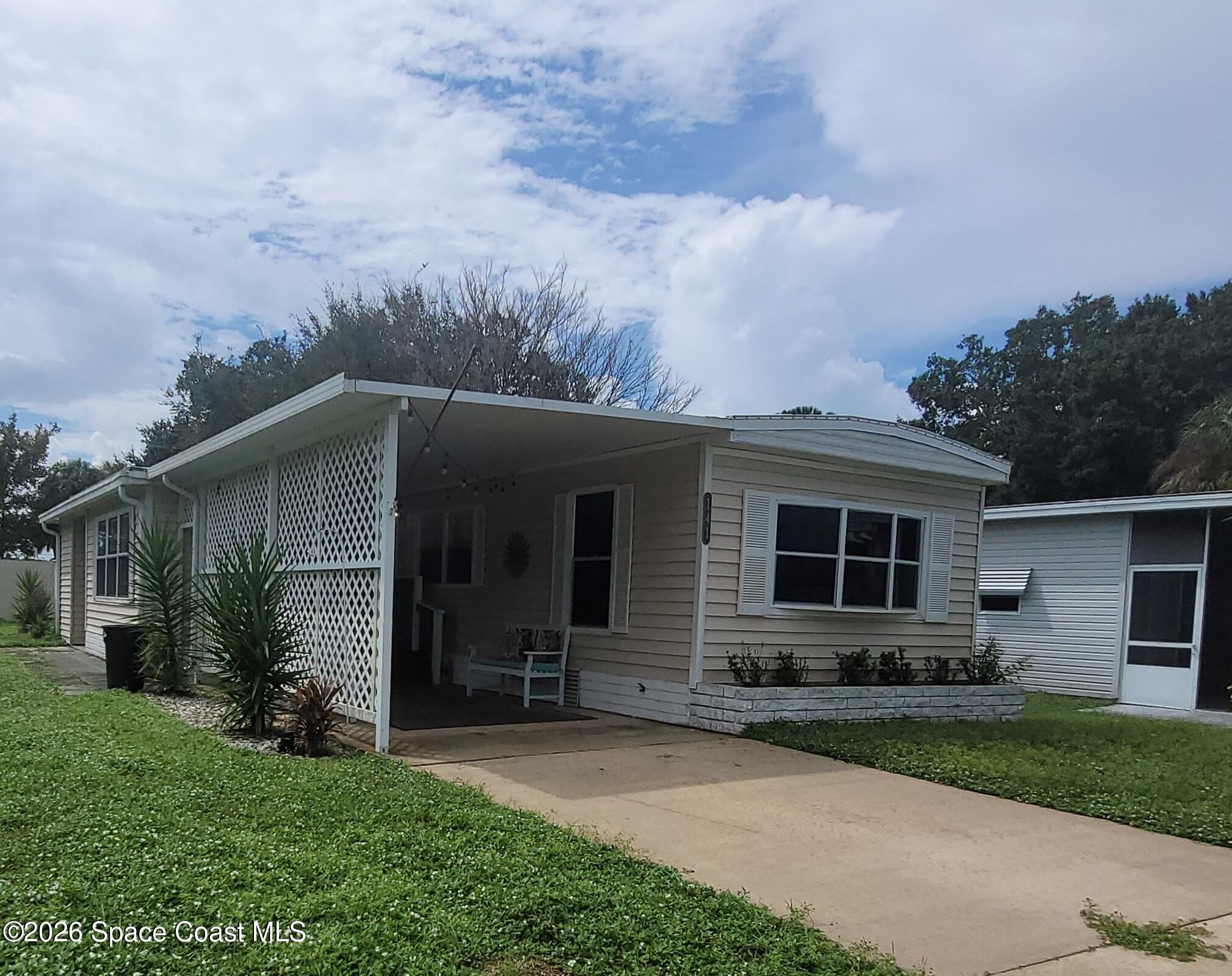 141 Cheswick Circle NE — photo