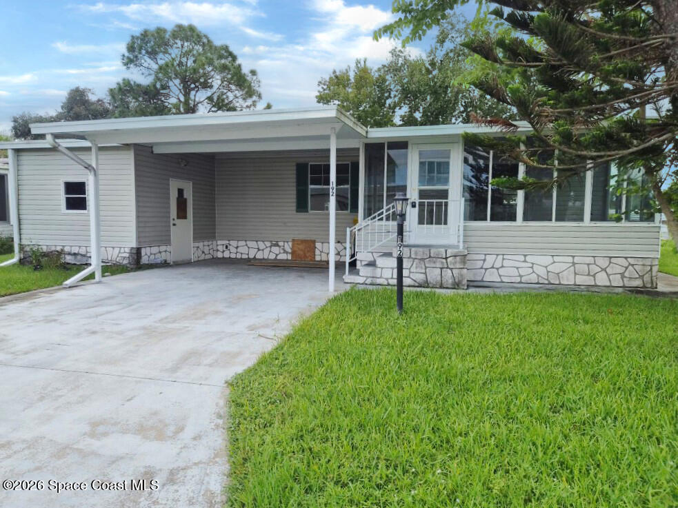 192 Rosewood Drive — photo