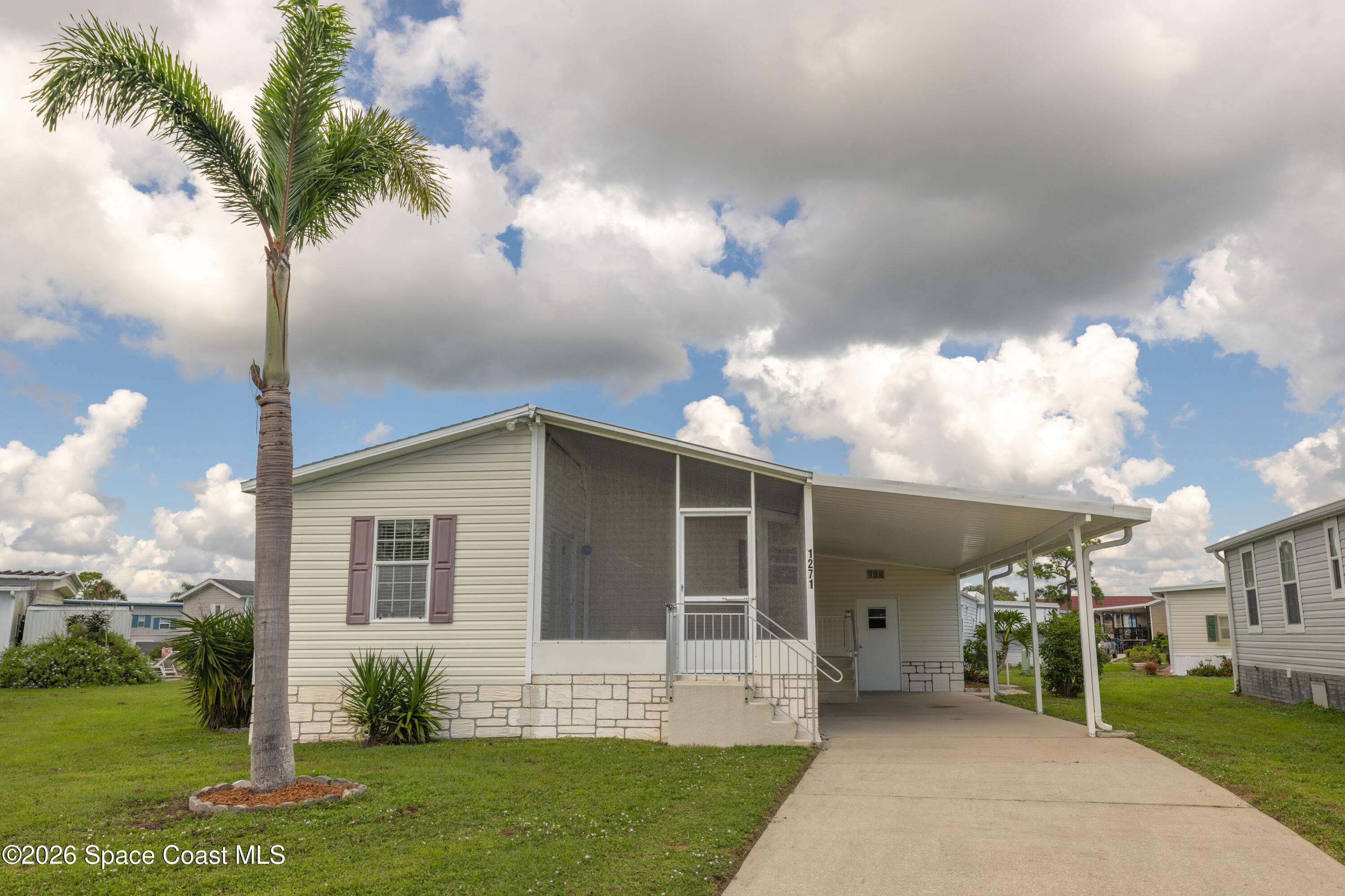 1271 Shell Court NE — photo