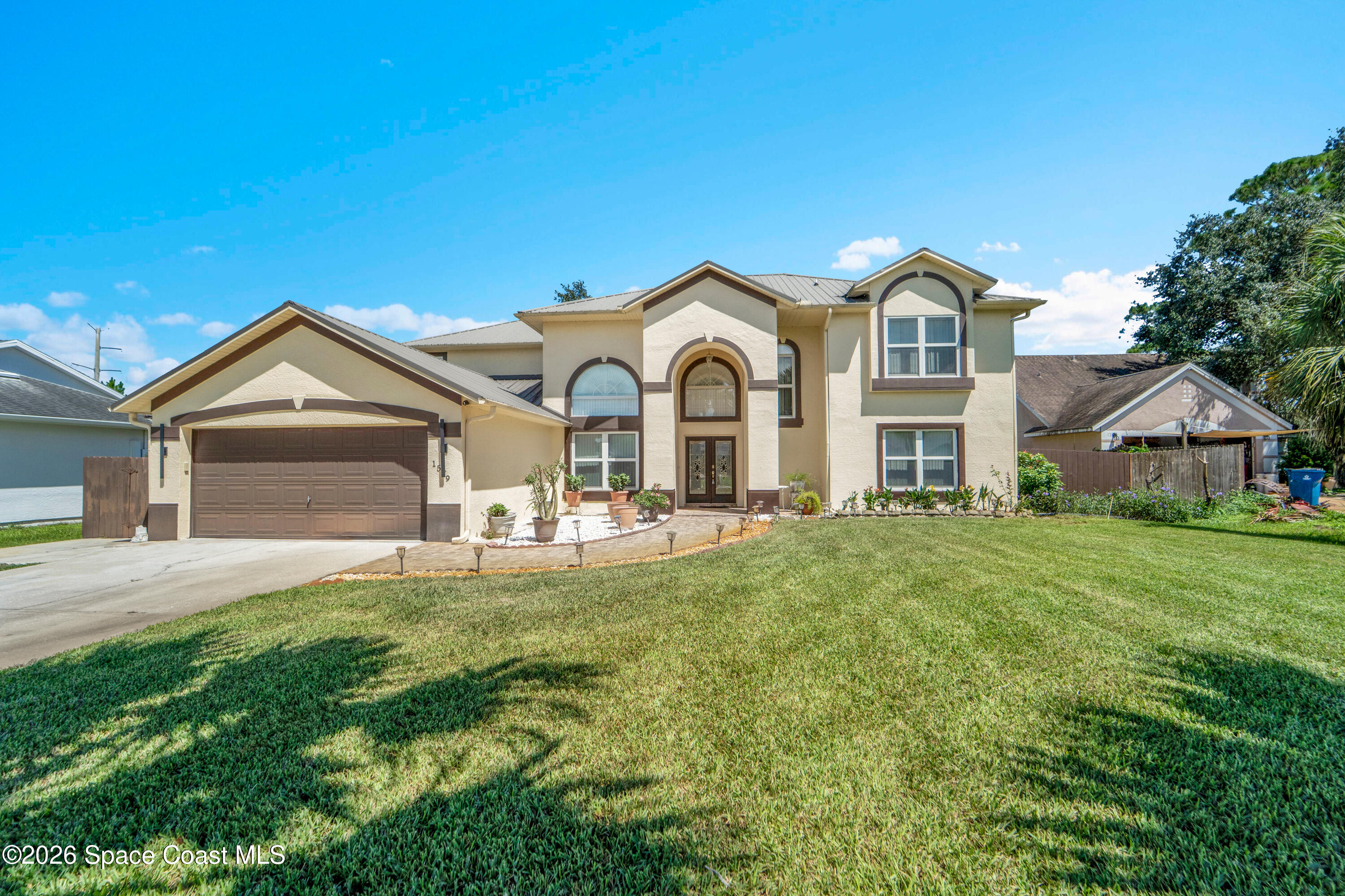 1579 Elmhurst Circle SE — photo