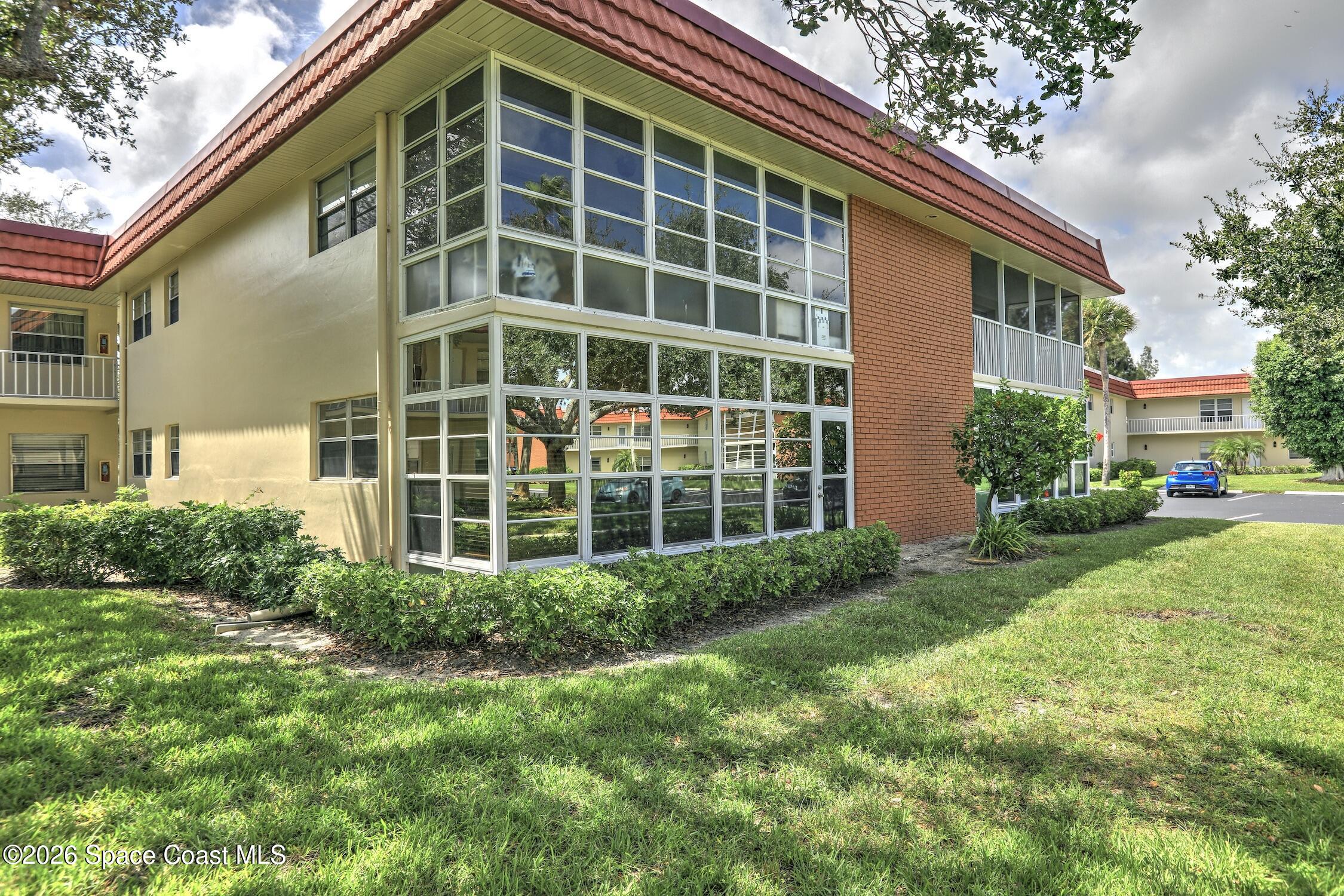46 Woodland Drive 106 — photo