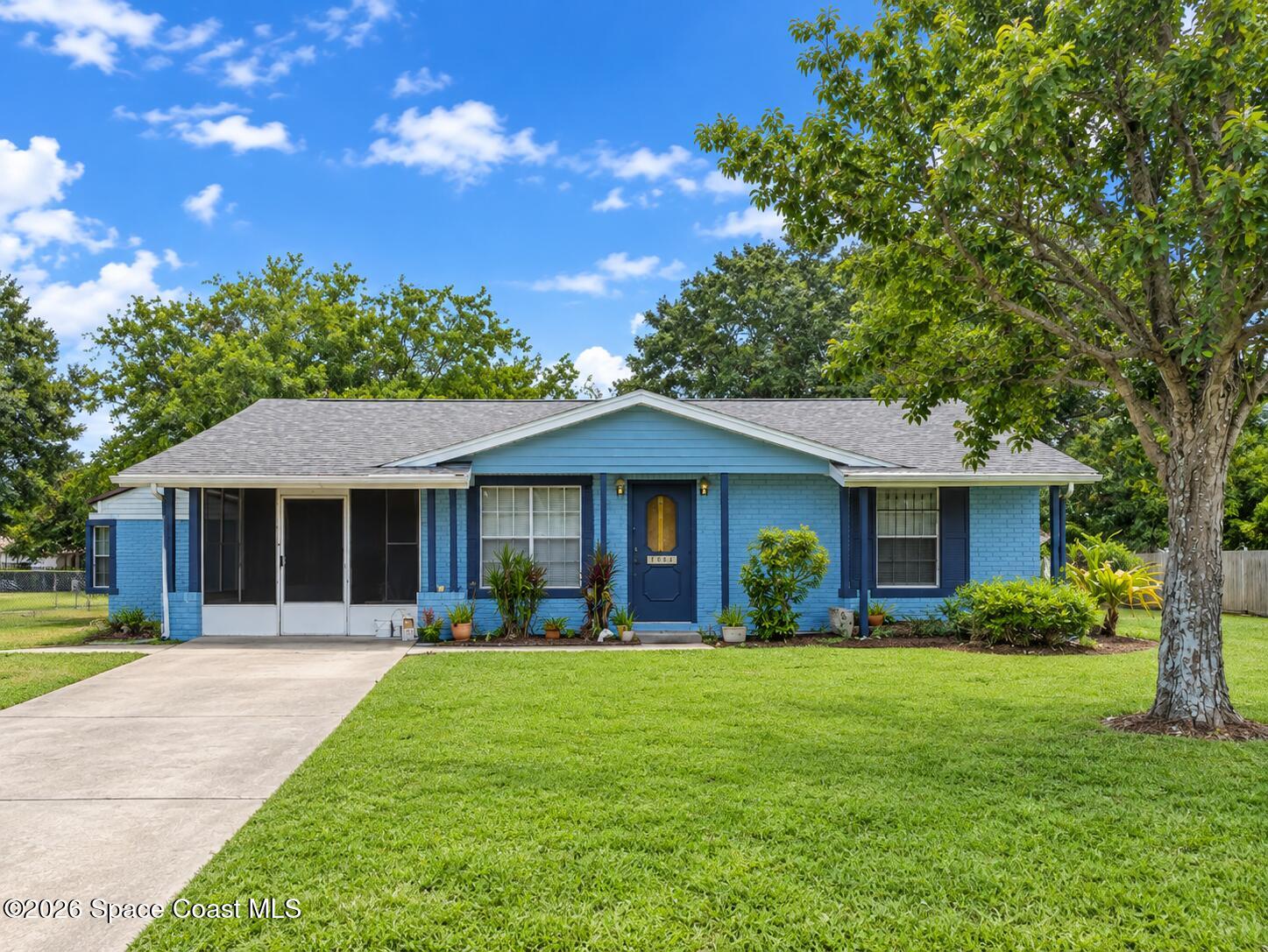 1494 Cindy Circle NE — photo