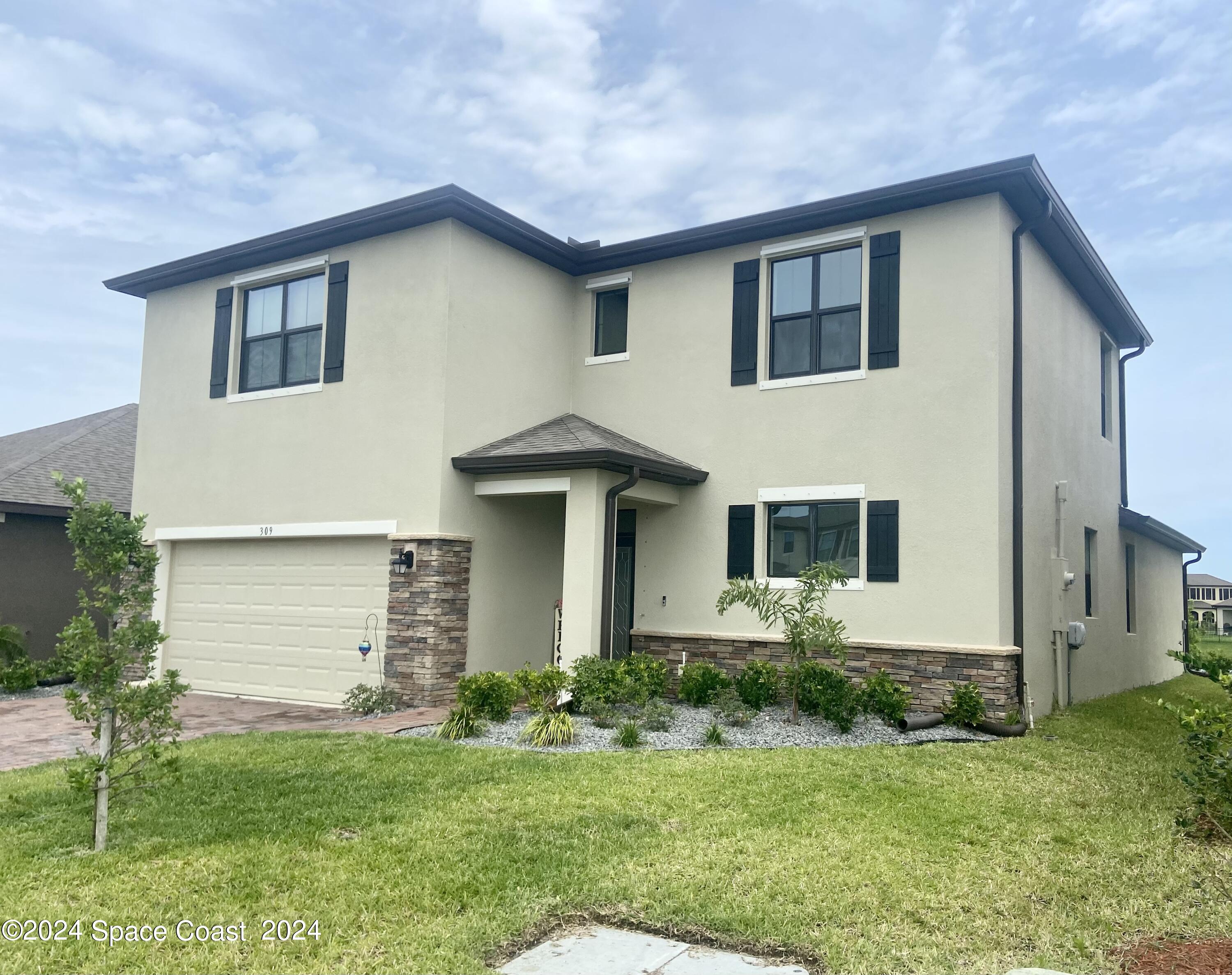 309 Wiregrass Avenue W — photo