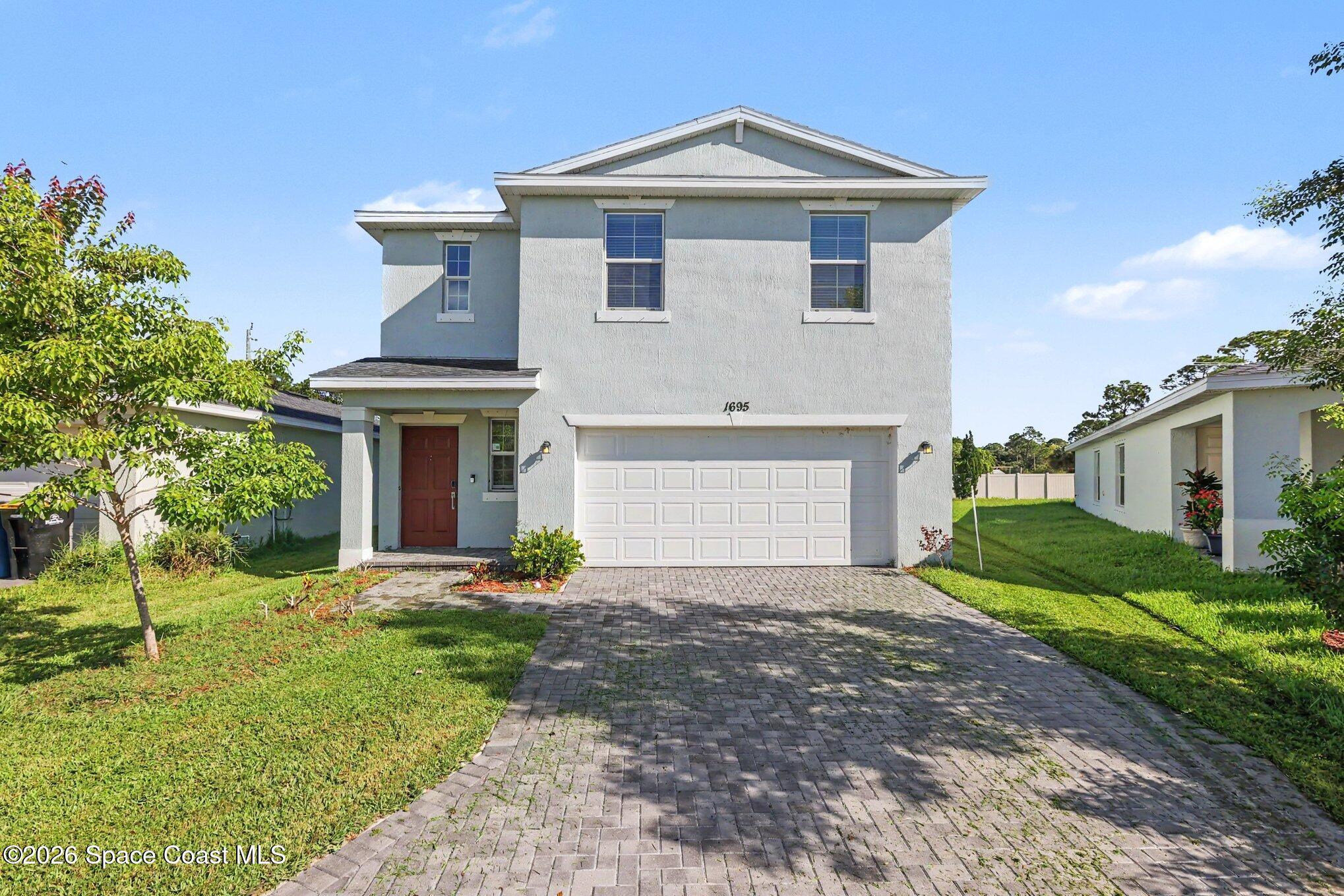 1695 SW Diablo Circle SW — photo