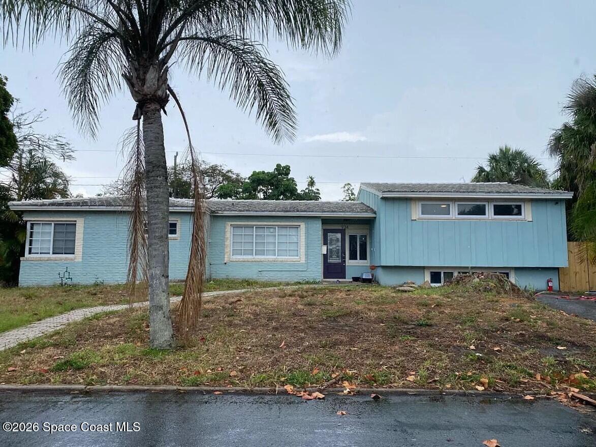 934 Paseo Castalla — photo