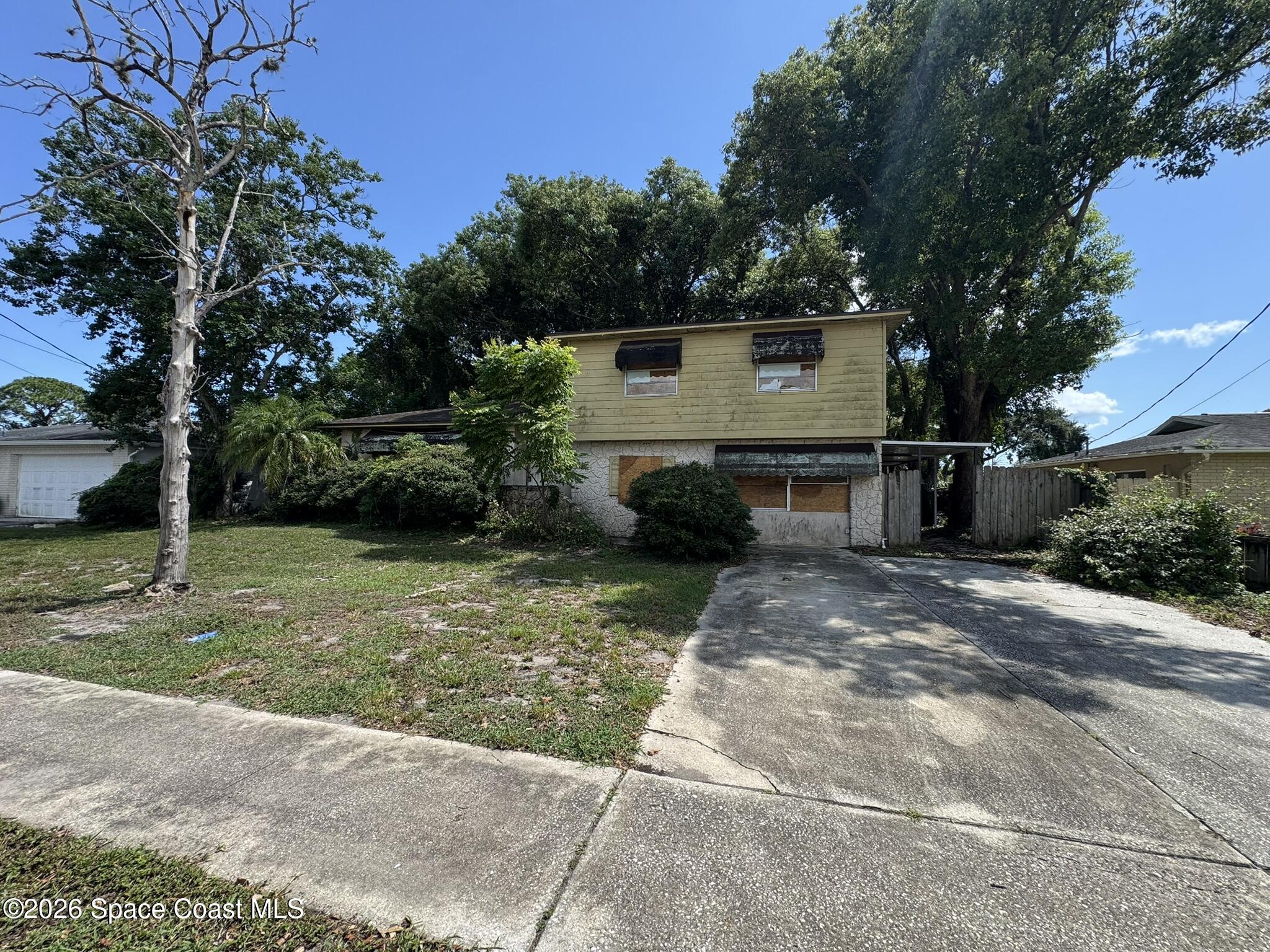 999 Sycamore Drive — photo