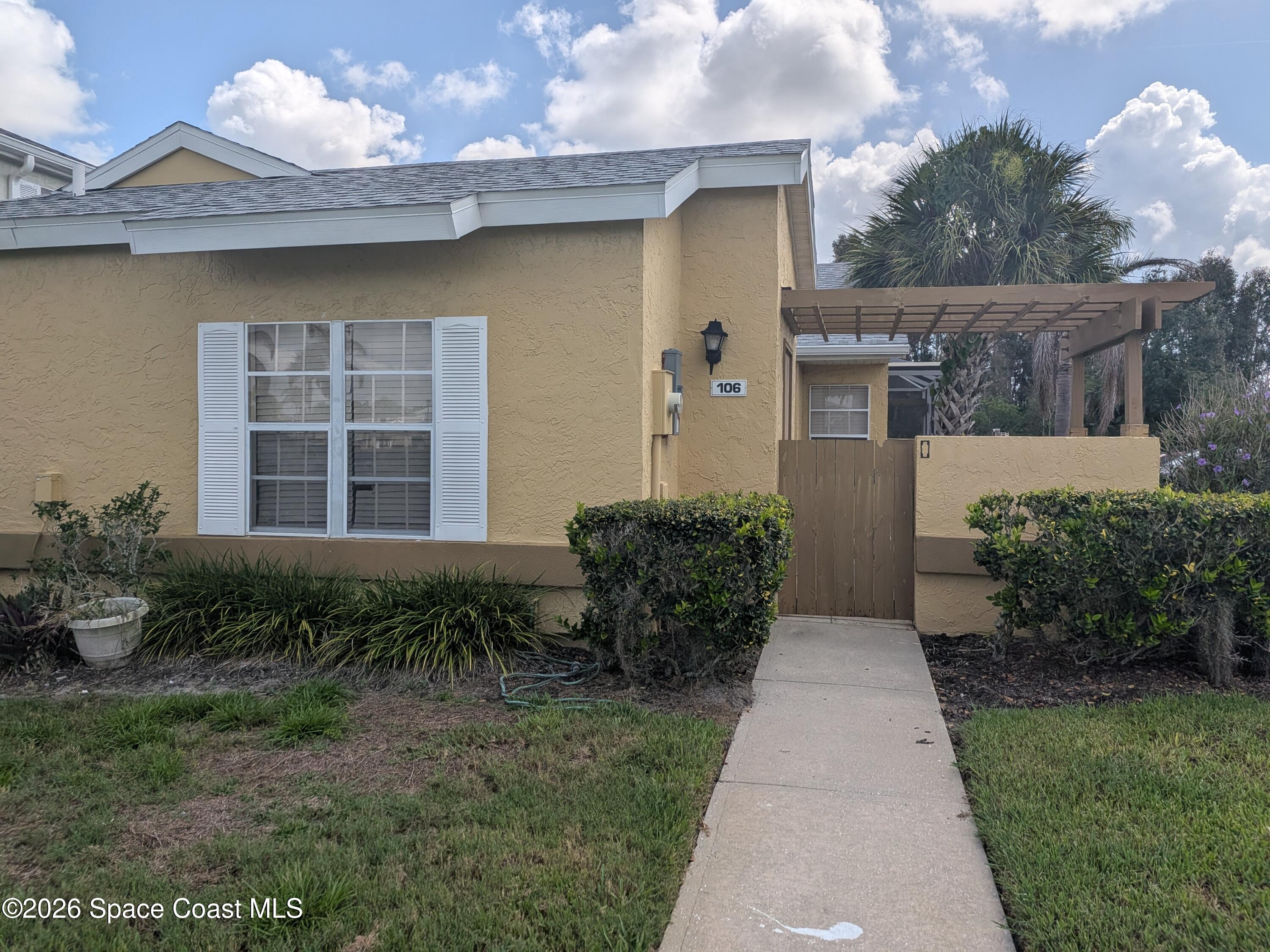 1490 Malibu Circle NE 106 — photo