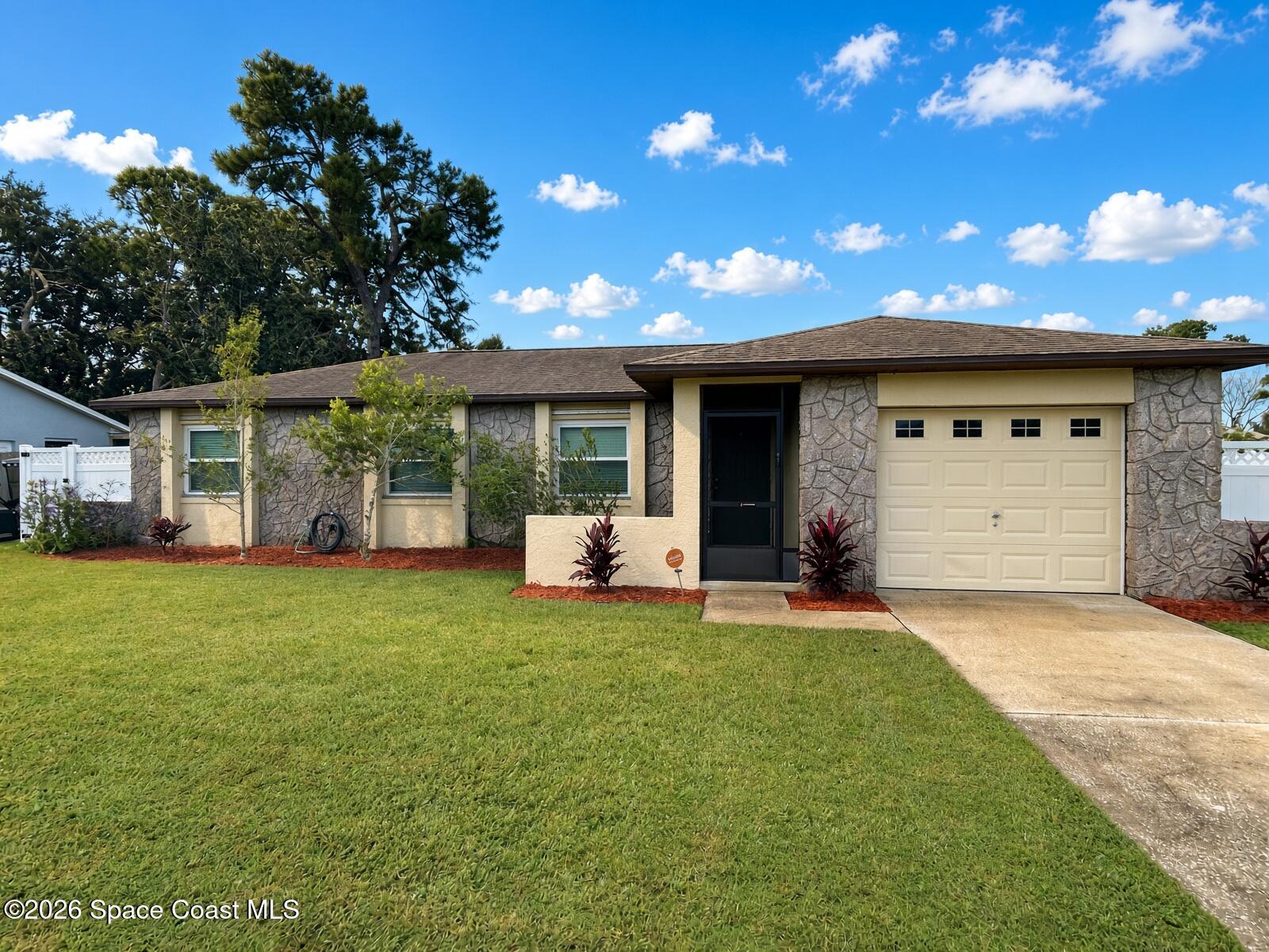 3653 Longbow Road — photo
