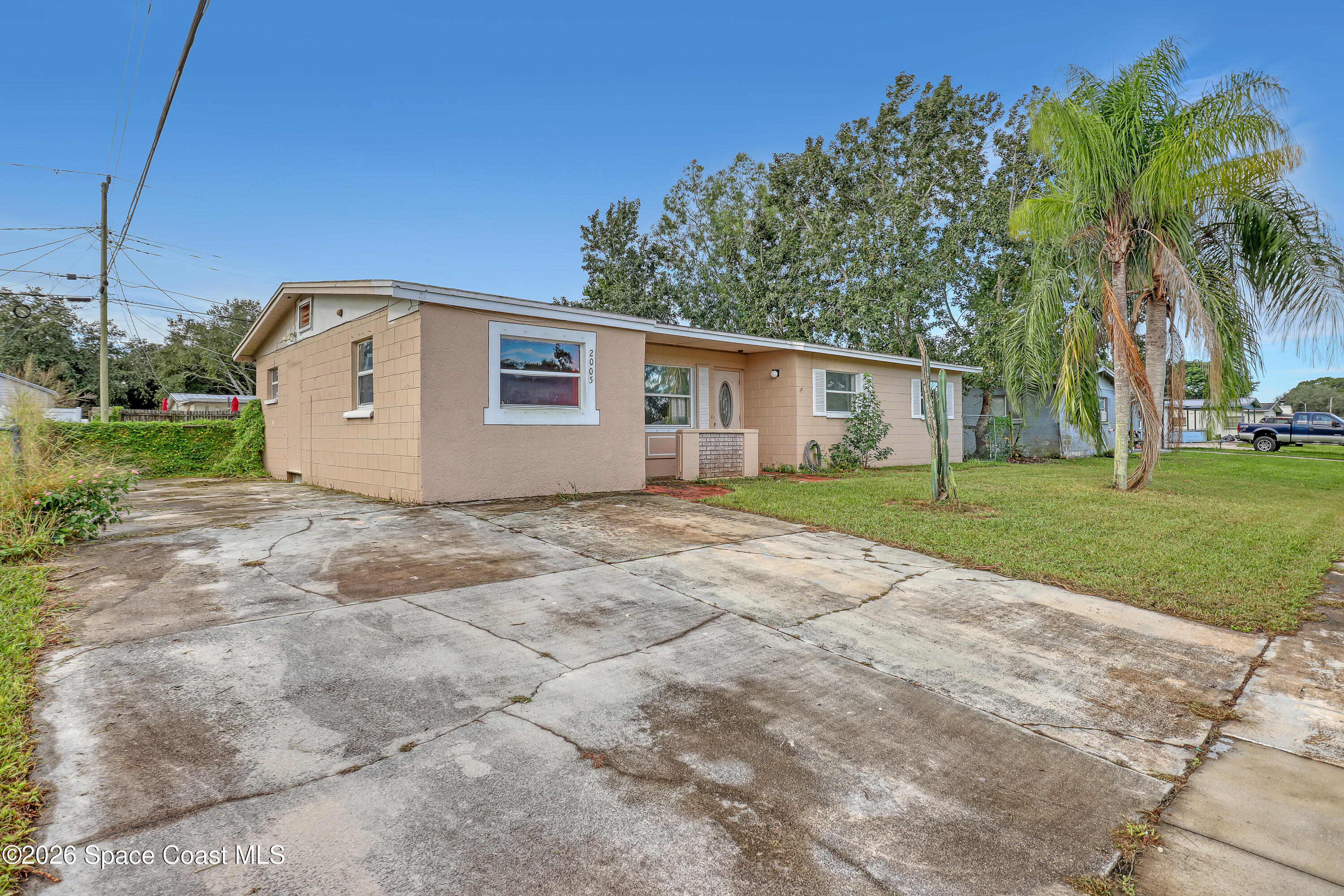 2005 Cooper Drive — photo