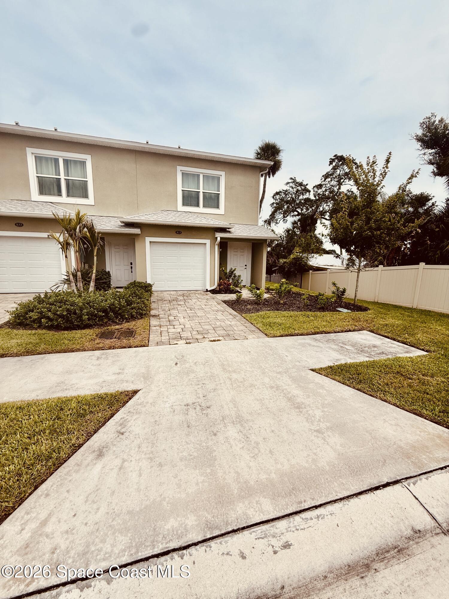 823 Paddleboard Court — photo