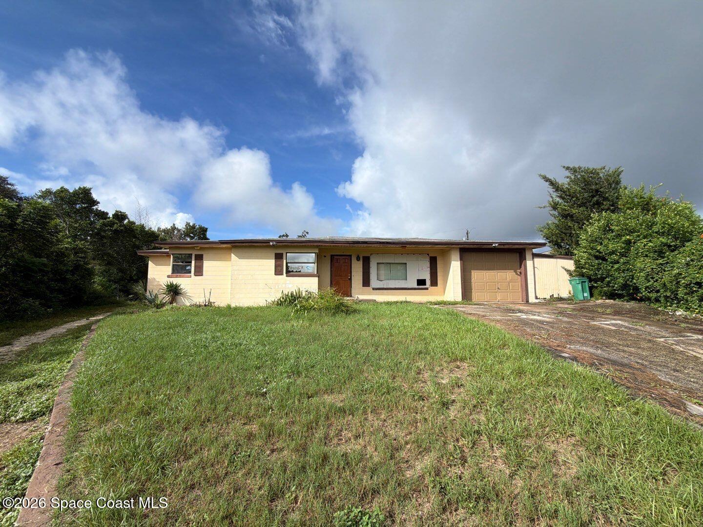 1713 Mantes Drive — photo