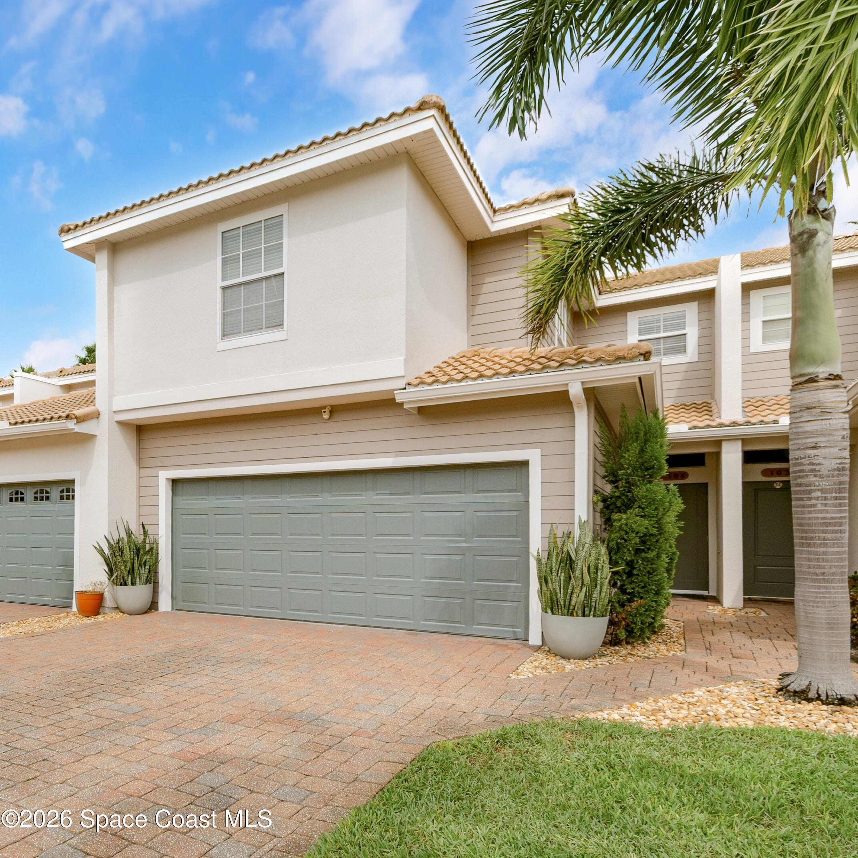 1375 Isabella Drive Unit 104 — photo