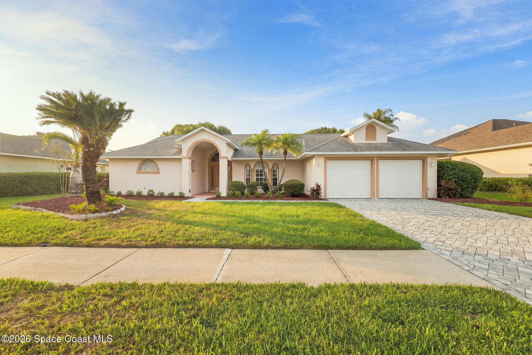995 Wildwood Drive — photo