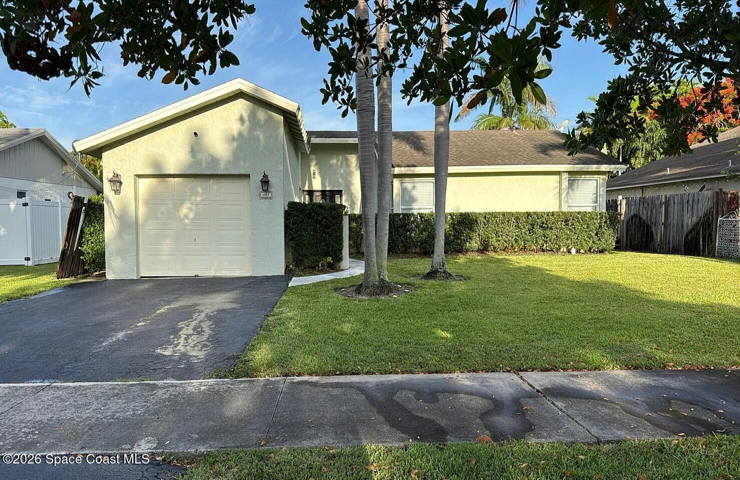 307 NW 39th Way — photo