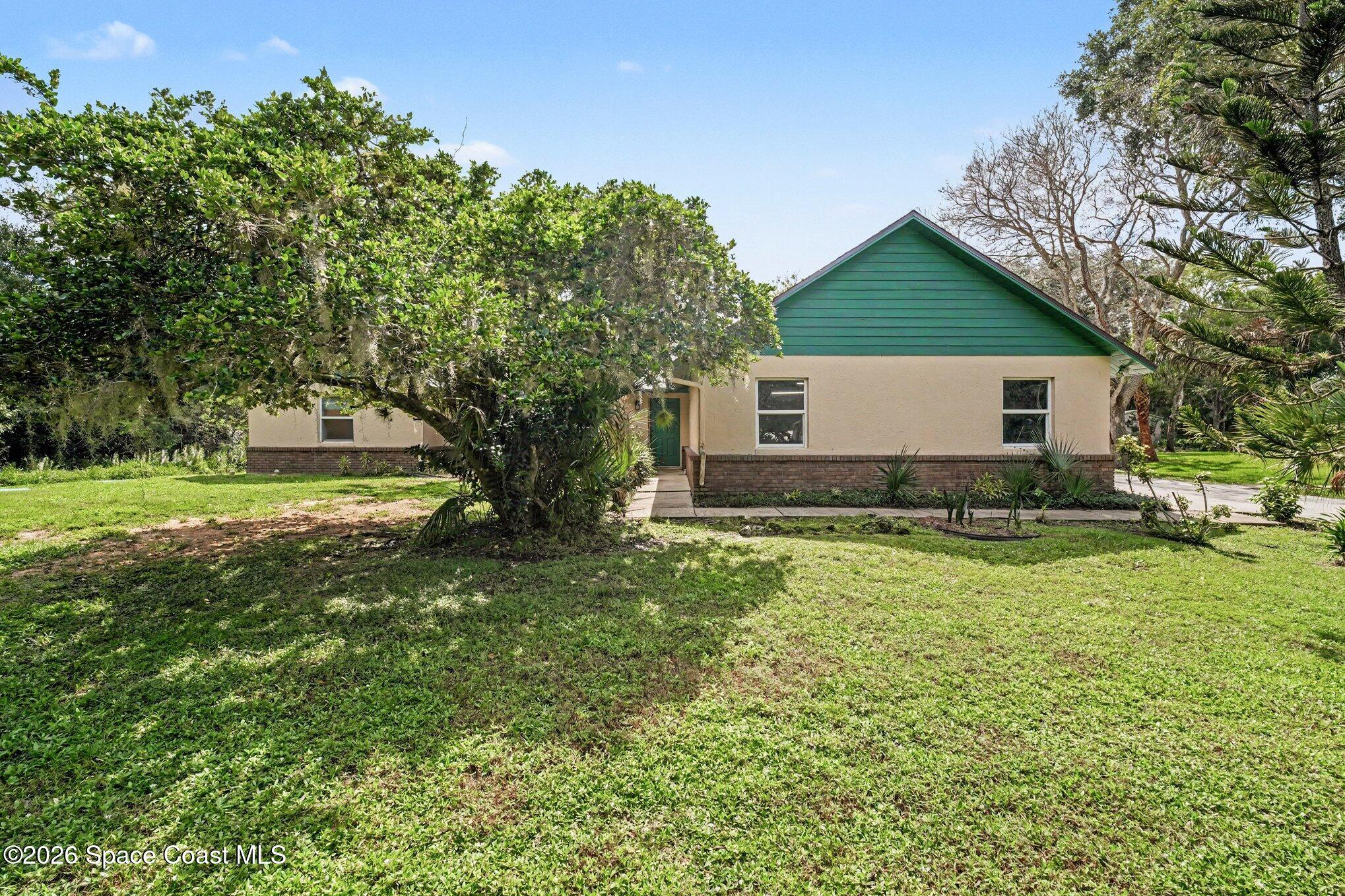 5310 Lovett Drive — photo
