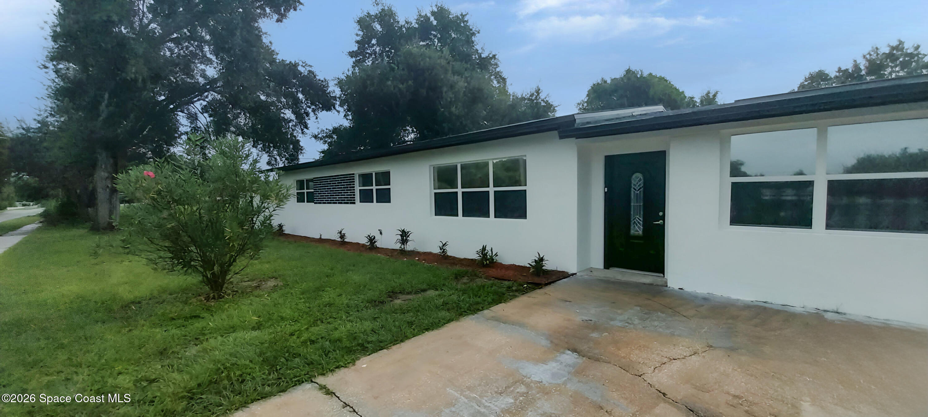 1705 Old Dixie Highway — photo