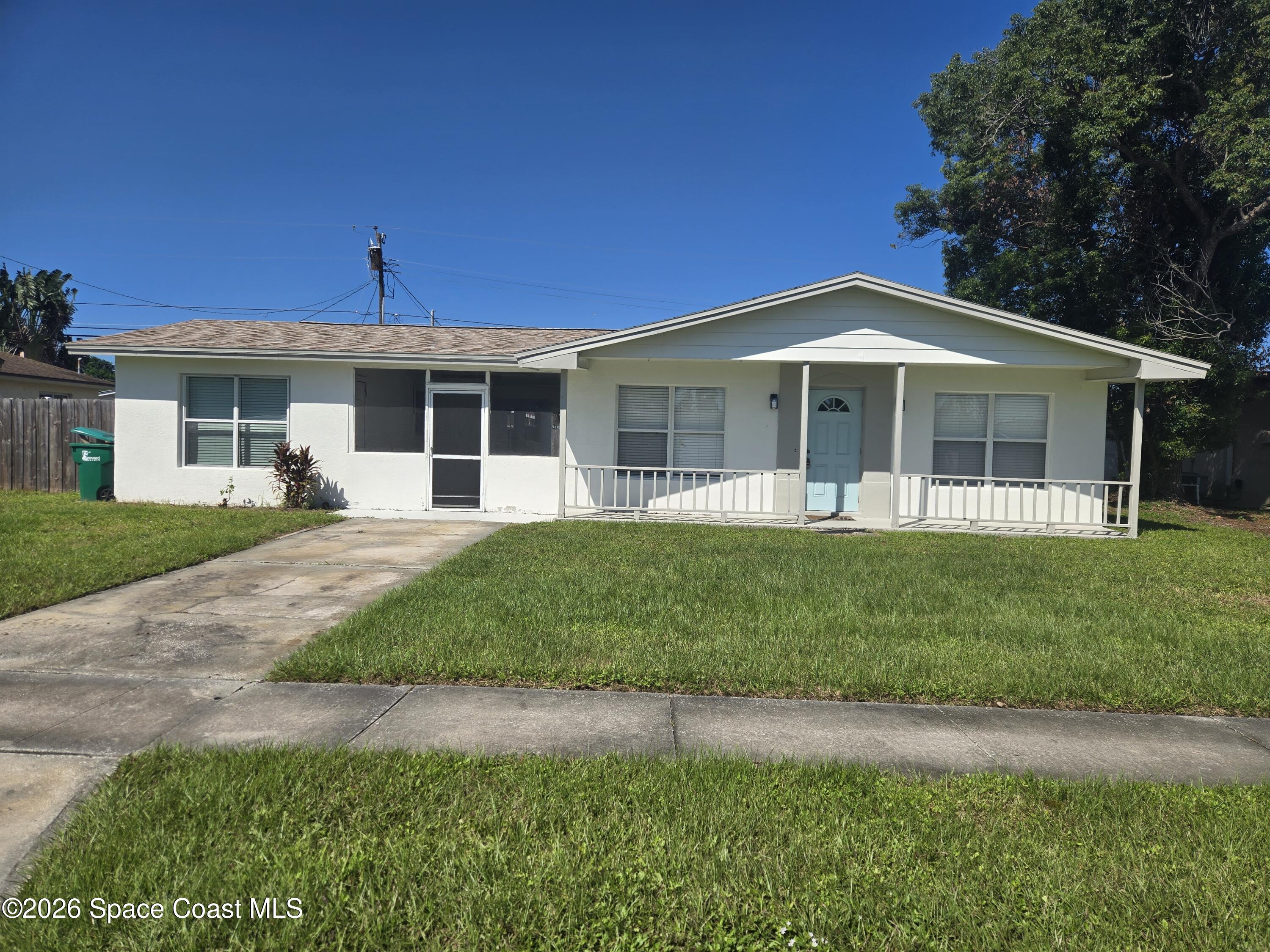 2216 Lakeview Drive — photo