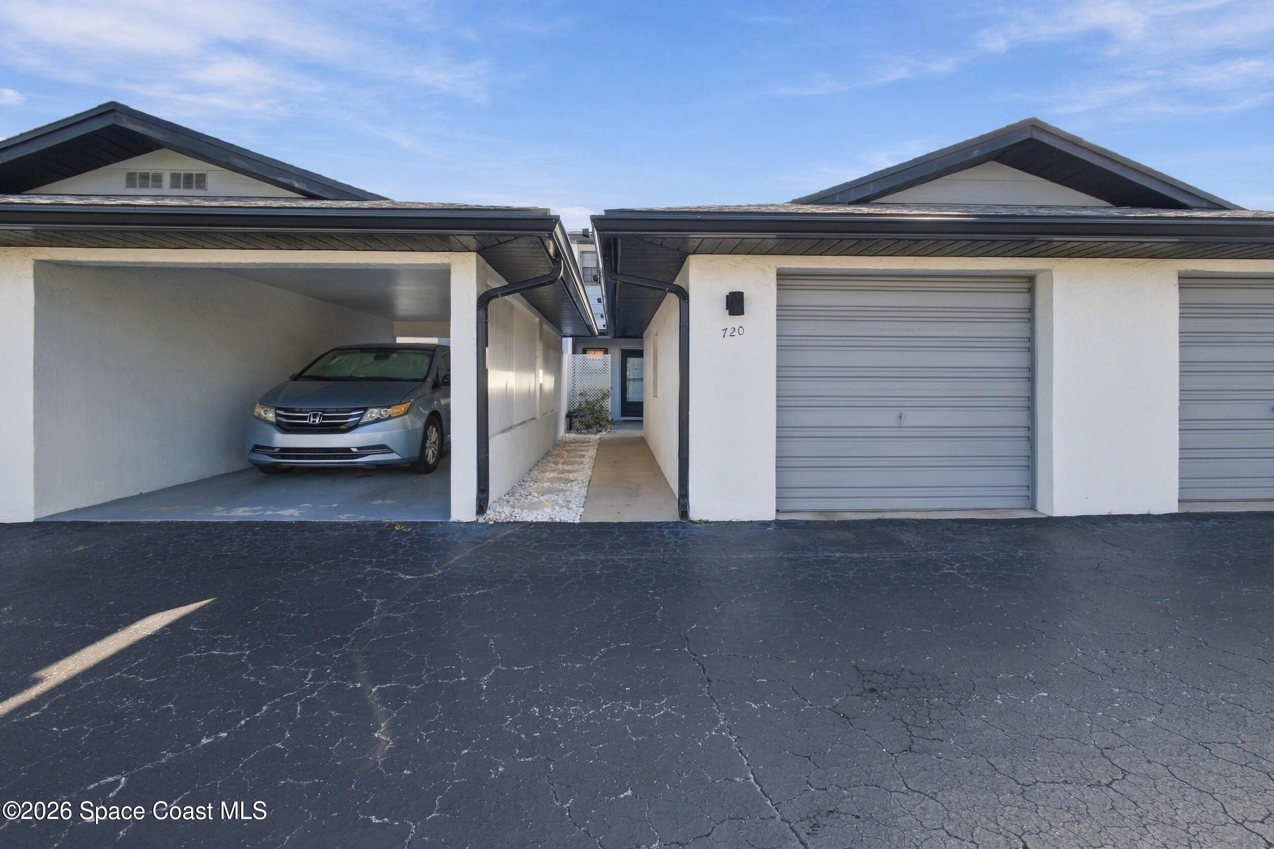 720 Palm Springs Circle — photo